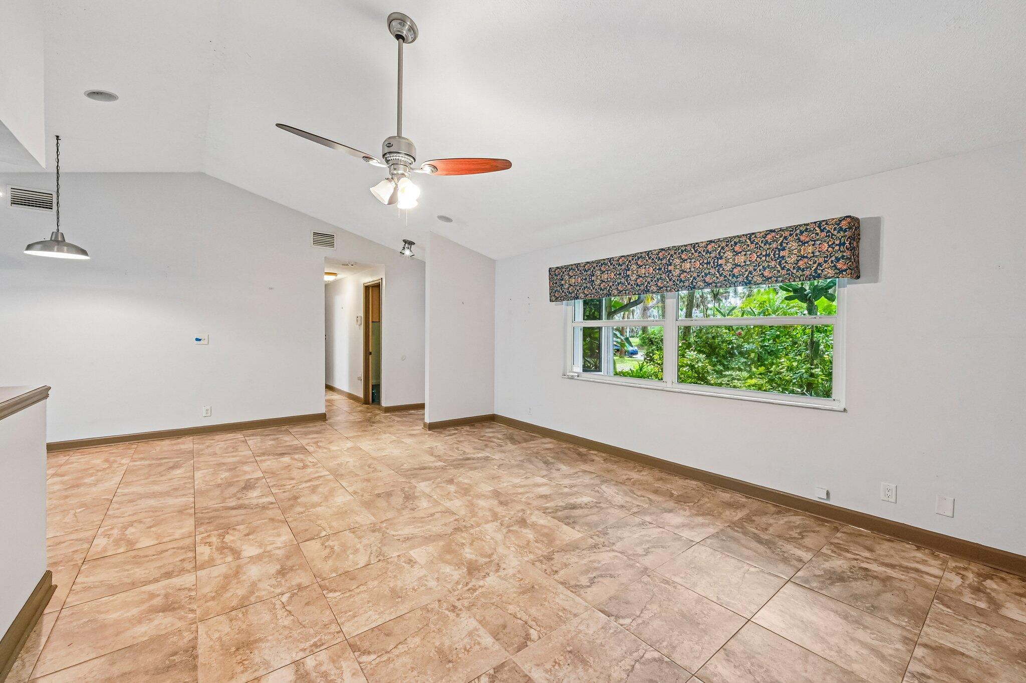HARBOR ESTATES - Residential