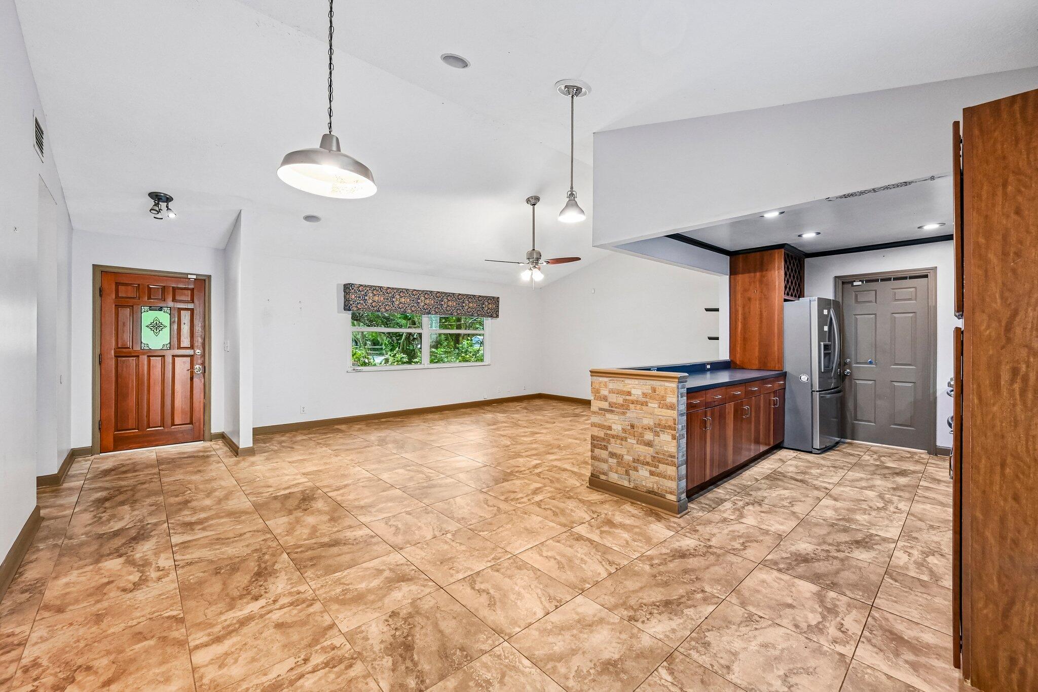 HARBOR ESTATES - Residential