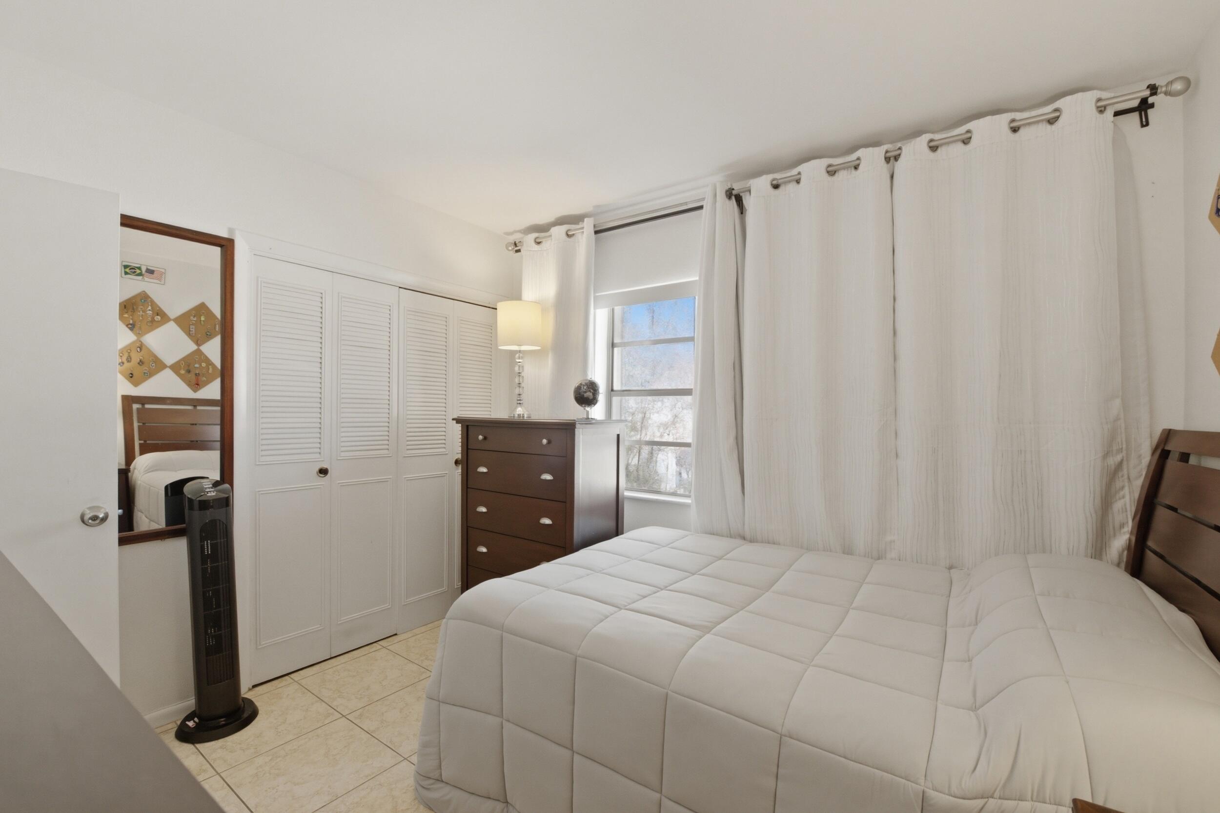 EVERETT ARMS NO 8 CONDO - Residential