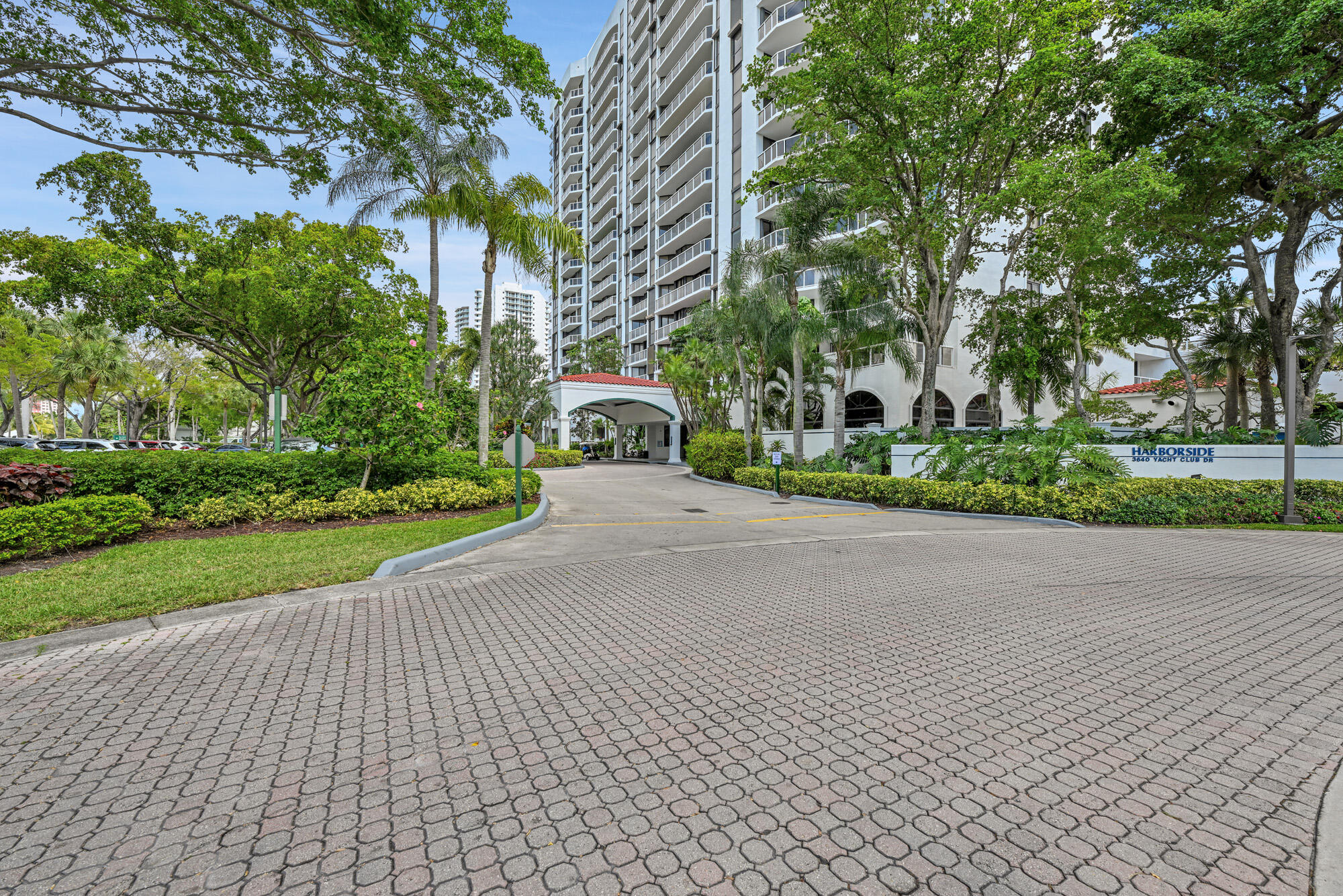 HARBORSIDE AT THE WATERWAYS CONDO - Residential