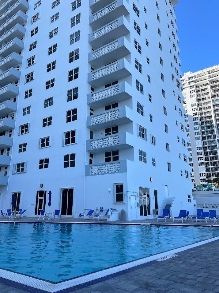 GALT TOWERS CONDO - Residential Lease