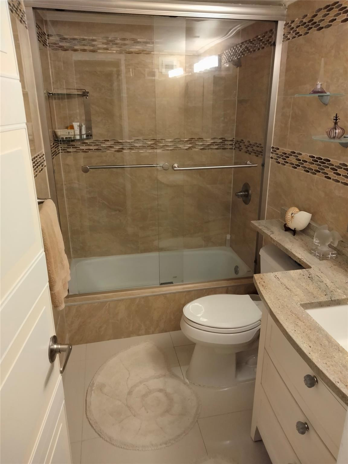 GALT TOWERS CONDO - Residential Lease