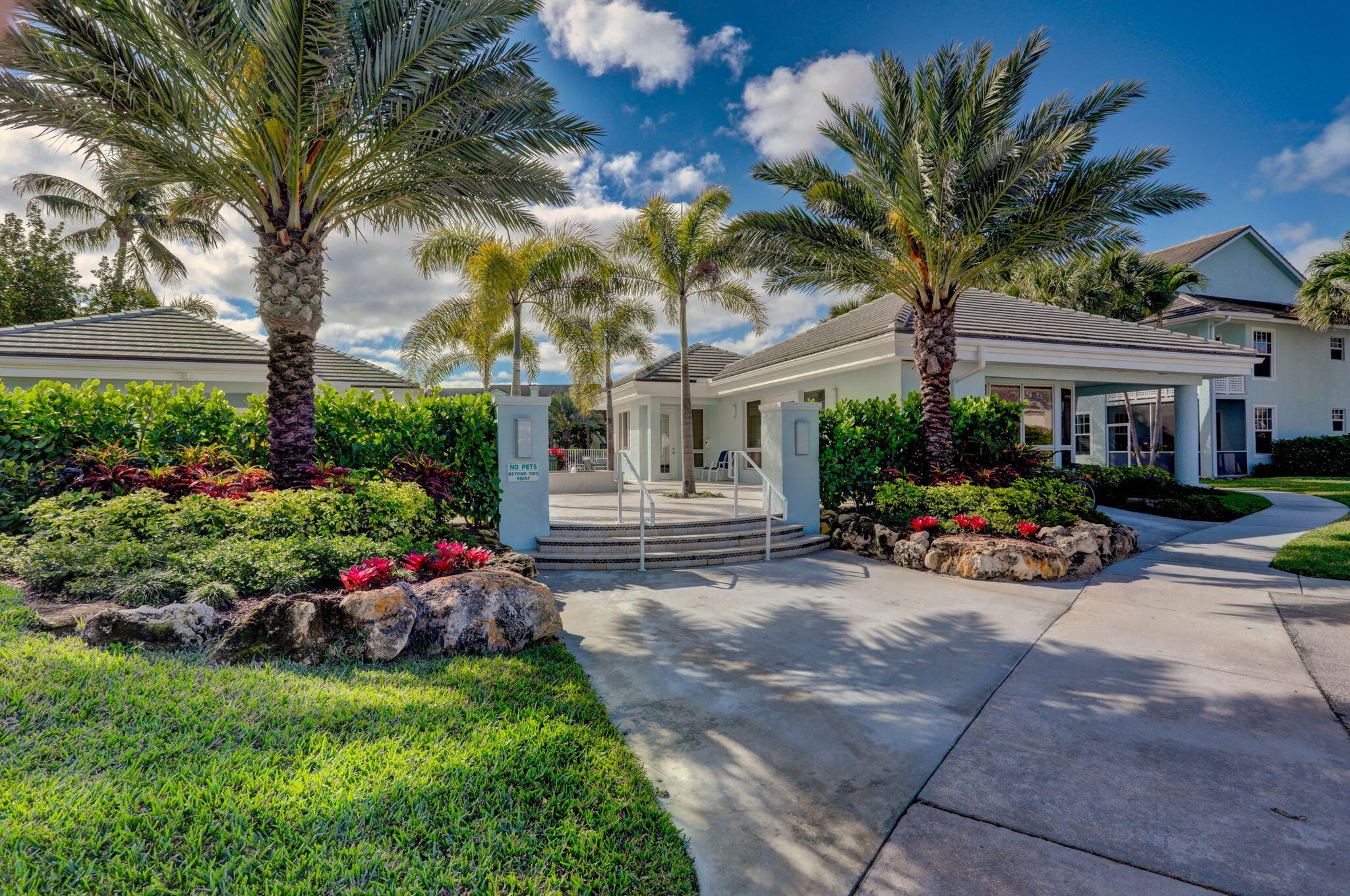 SEA COLONY 1 - Residential