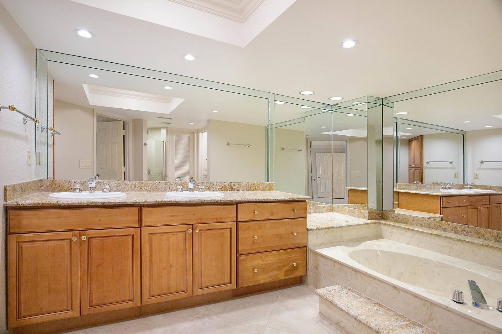 Porta Bella South - Residential Lease