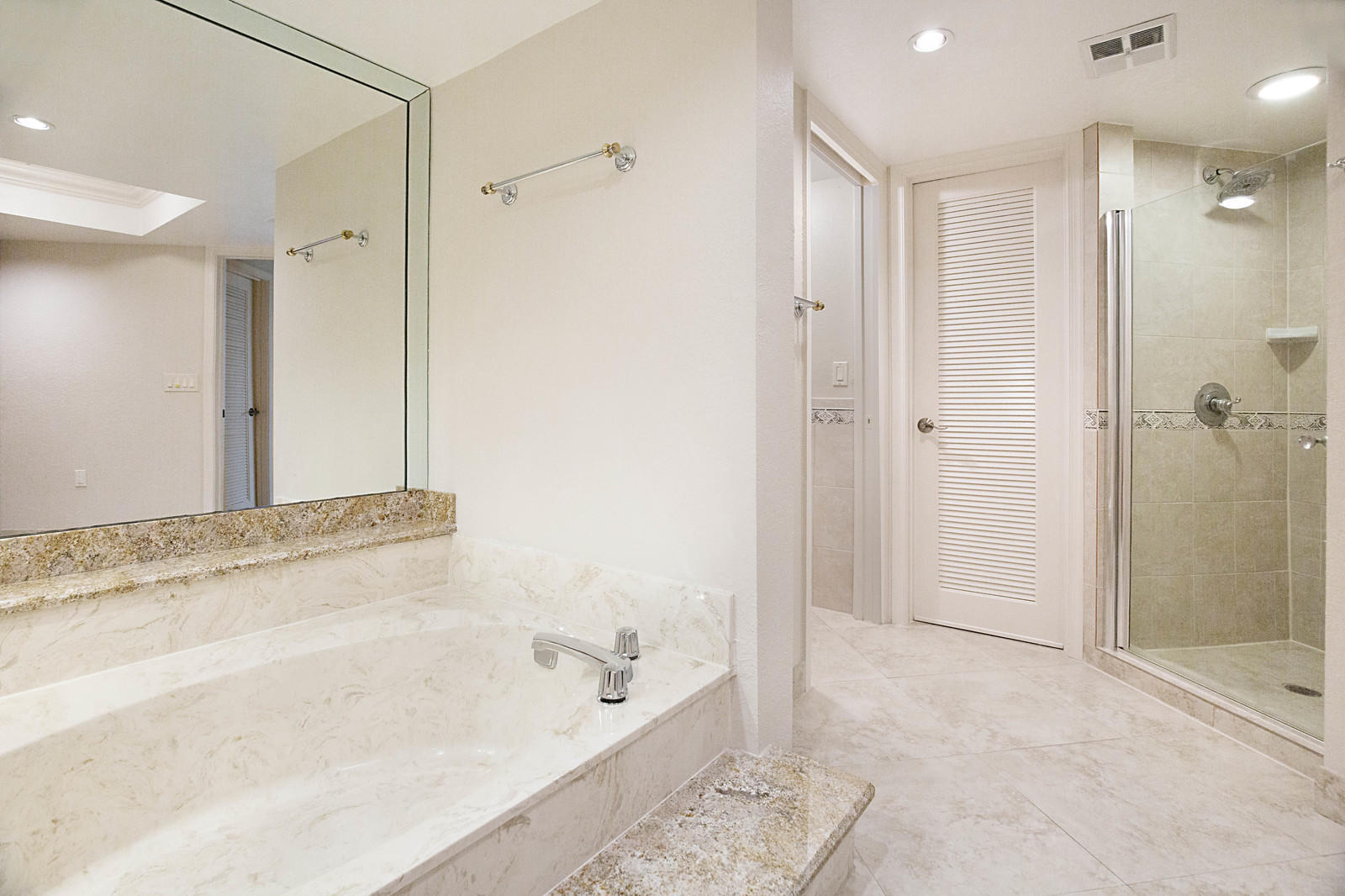 Porta Bella South - Residential Lease