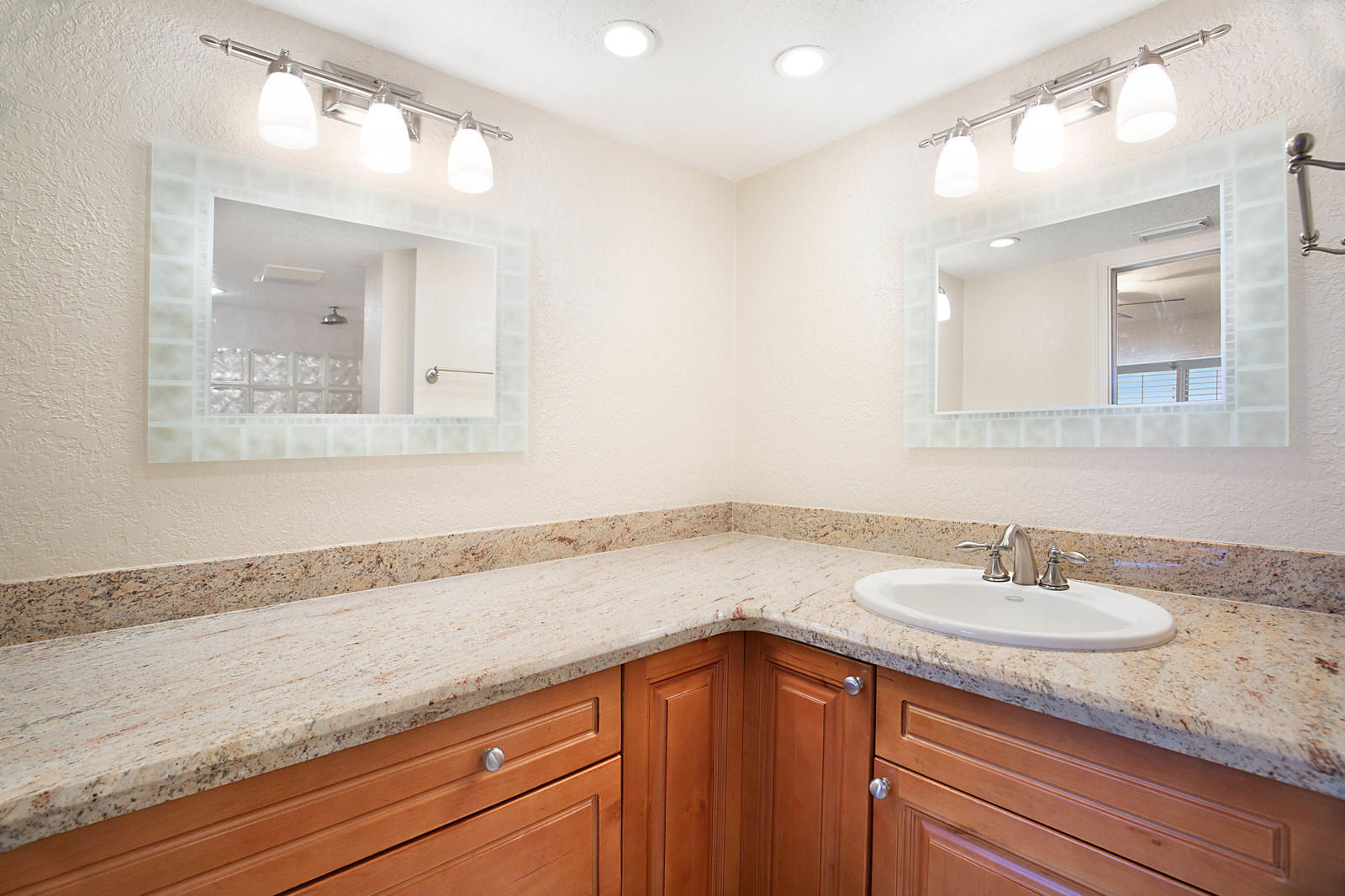 Porta Bella South - Residential Lease
