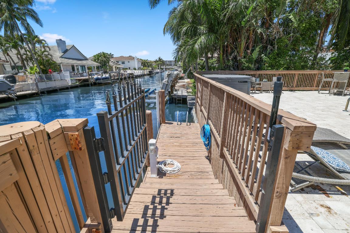 DELRAY BEACH SHORES - Residential