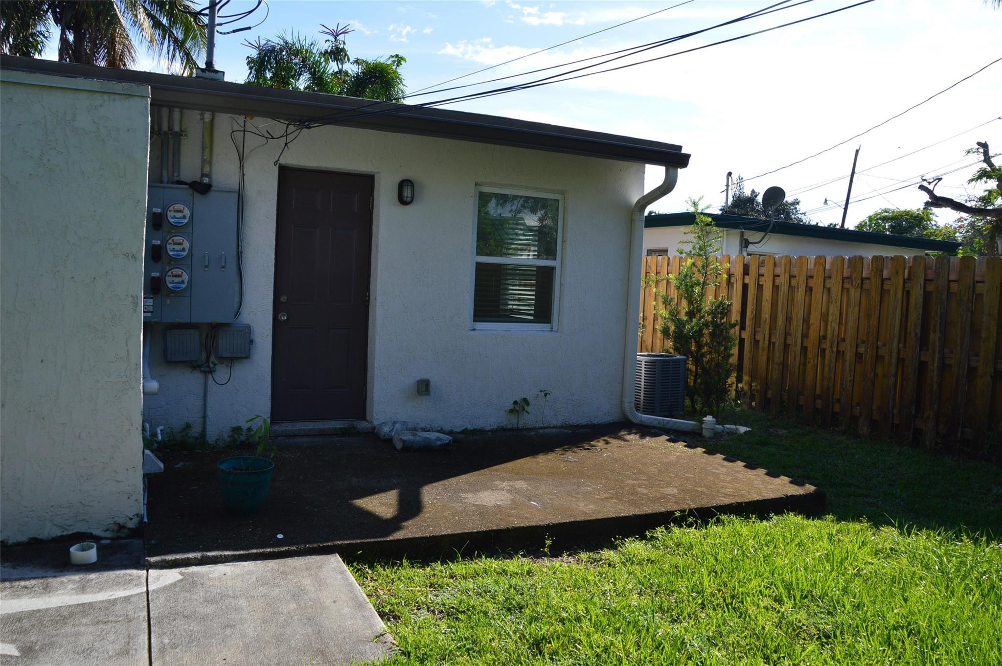 DIXIE PARK - Residential Lease