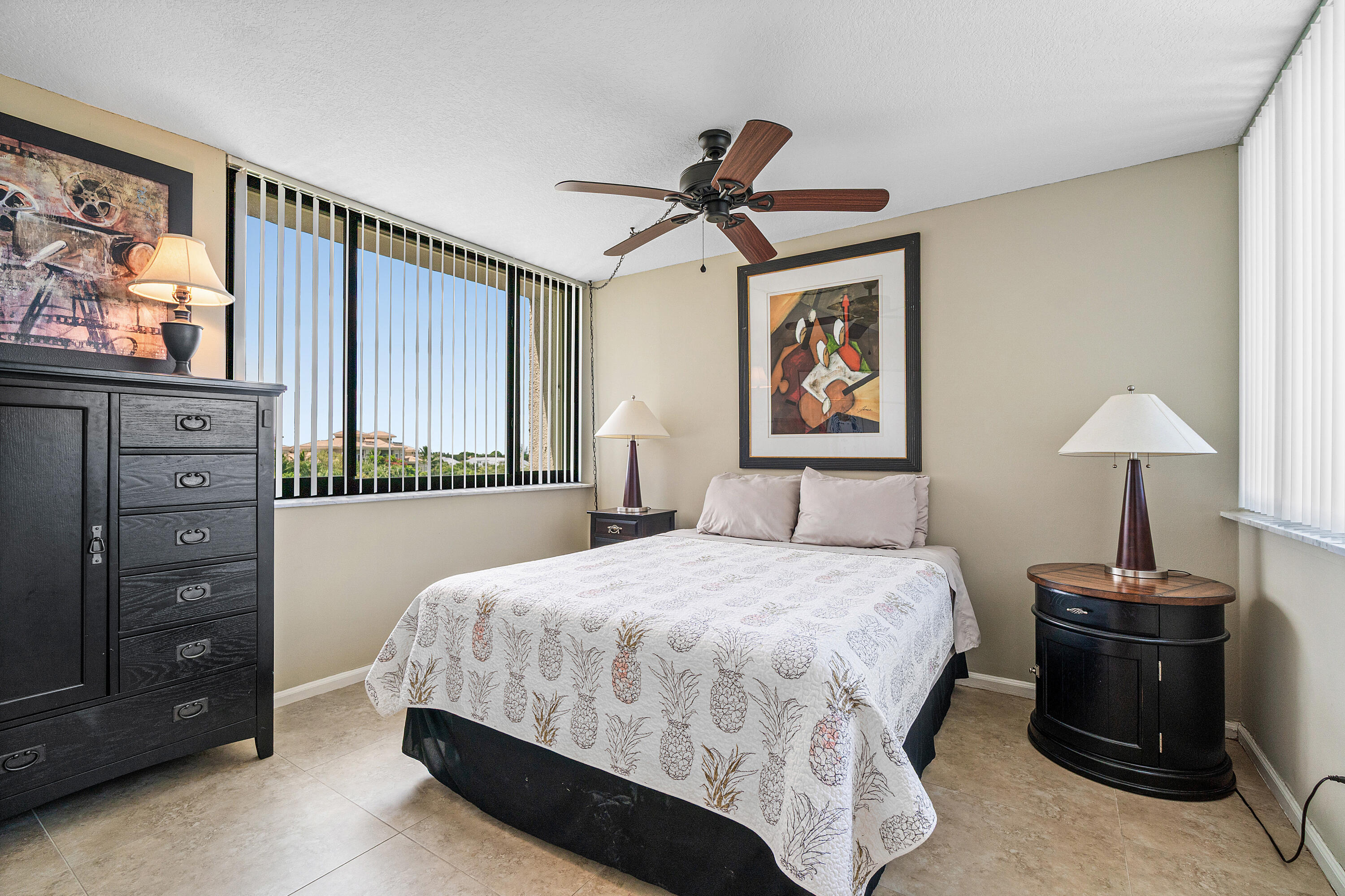 JUPITER OCEAN AND RACQUET CLUB - Residential