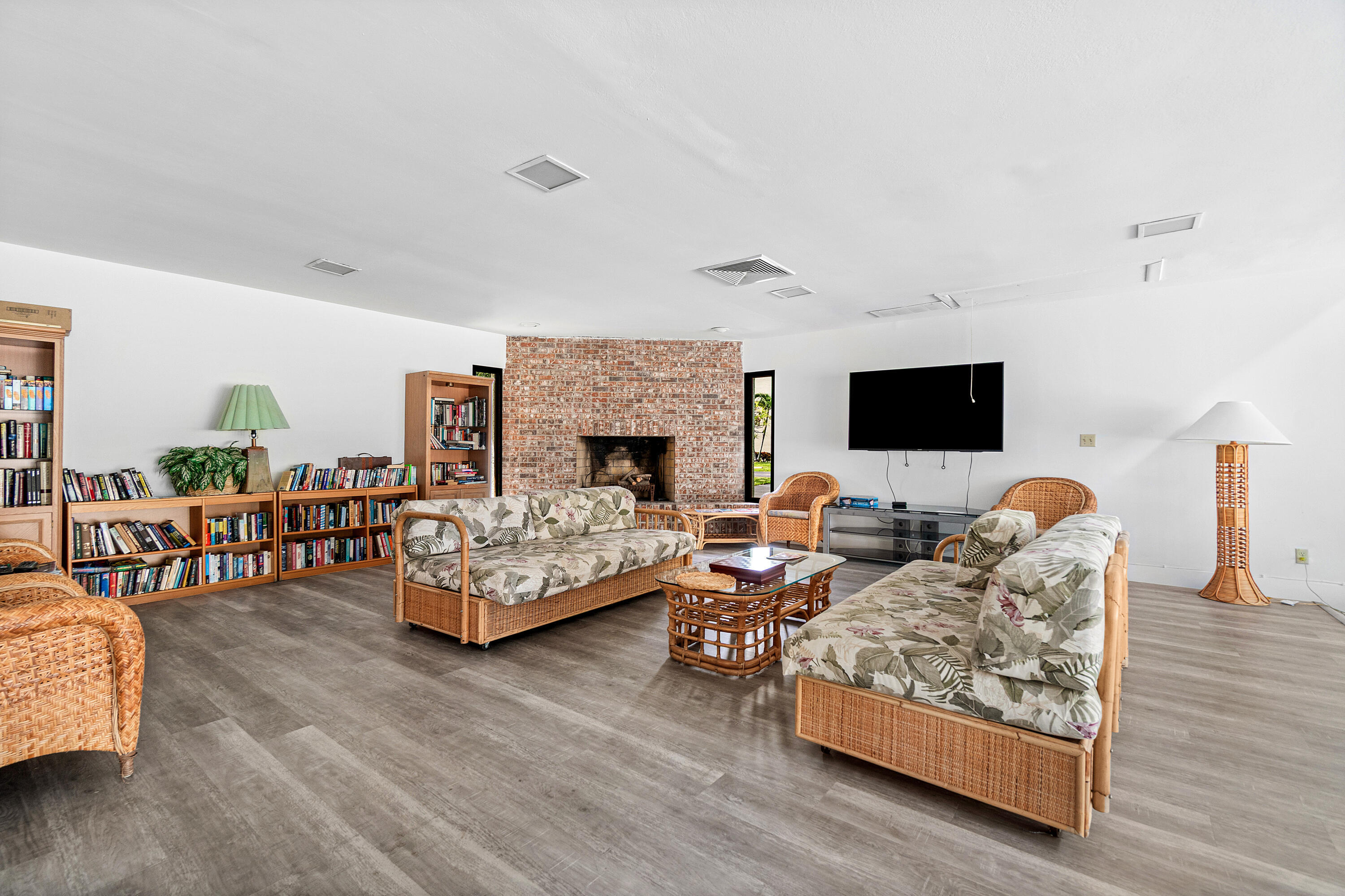 JUPITER OCEAN AND RACQUET CLUB - Residential
