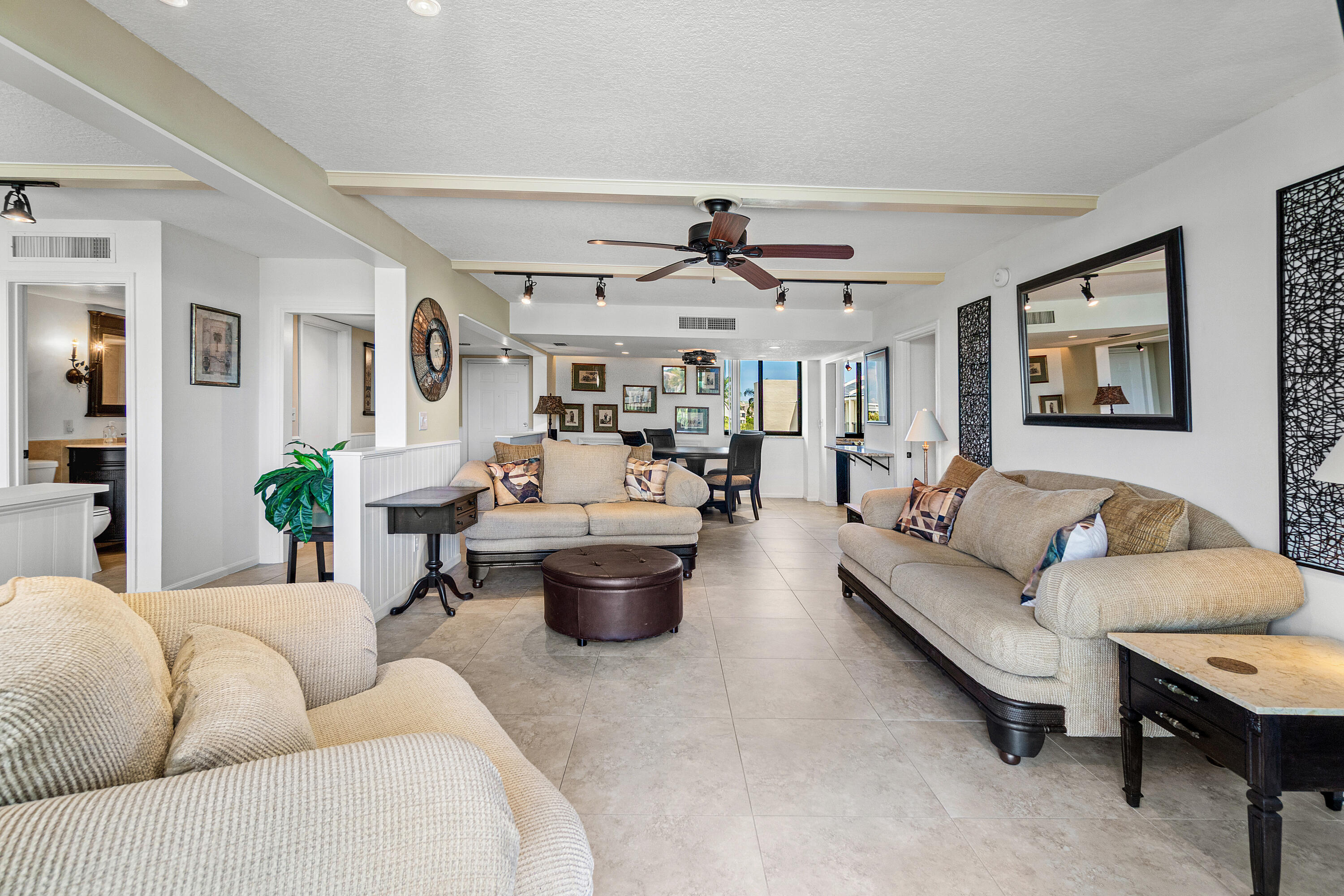 JUPITER OCEAN AND RACQUET CLUB - Residential