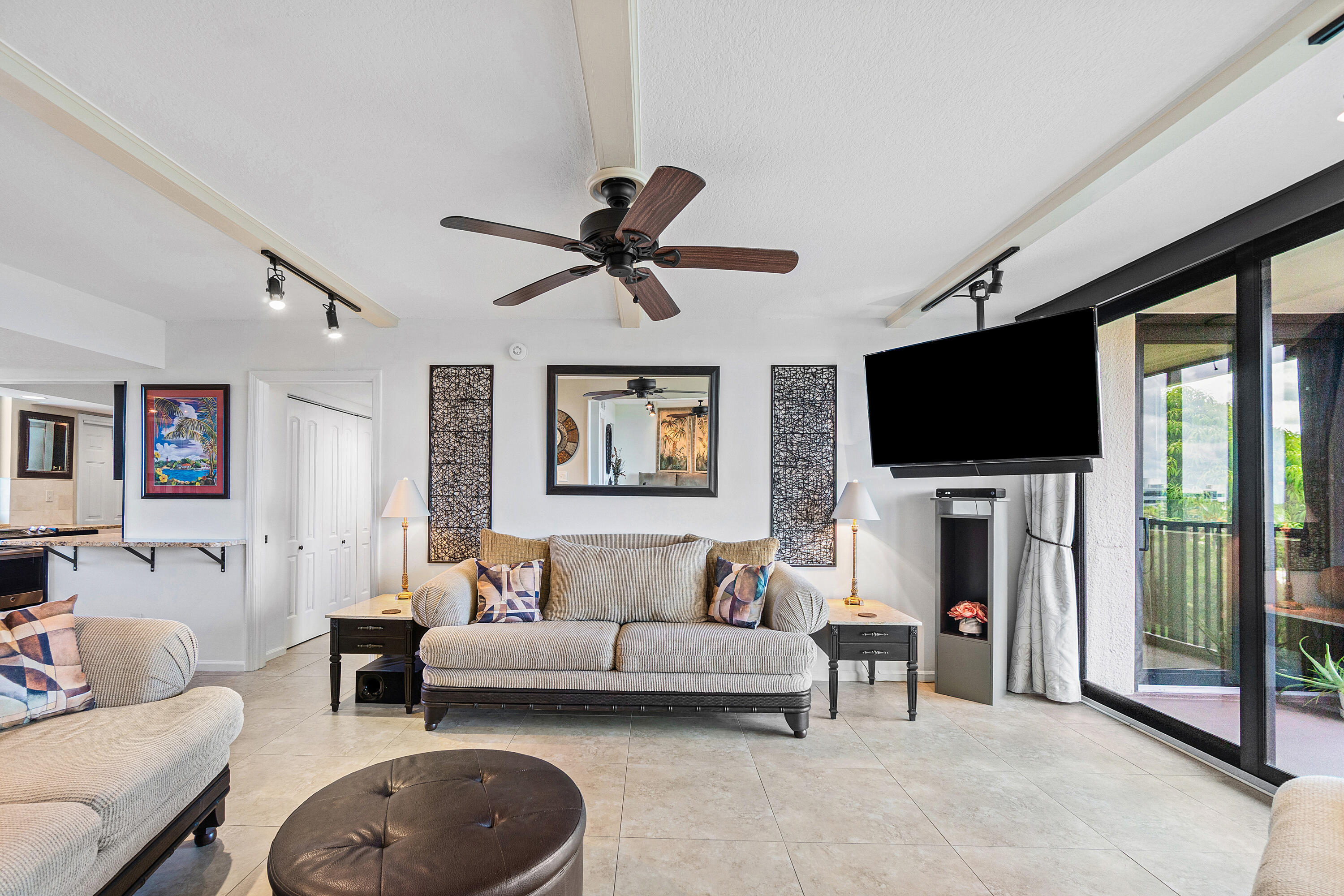 JUPITER OCEAN AND RACQUET CLUB - Residential