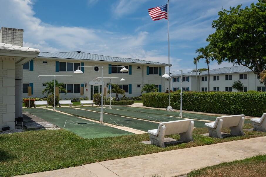 GEORGIAN COURT APTS CO-OP - Residential Lease
