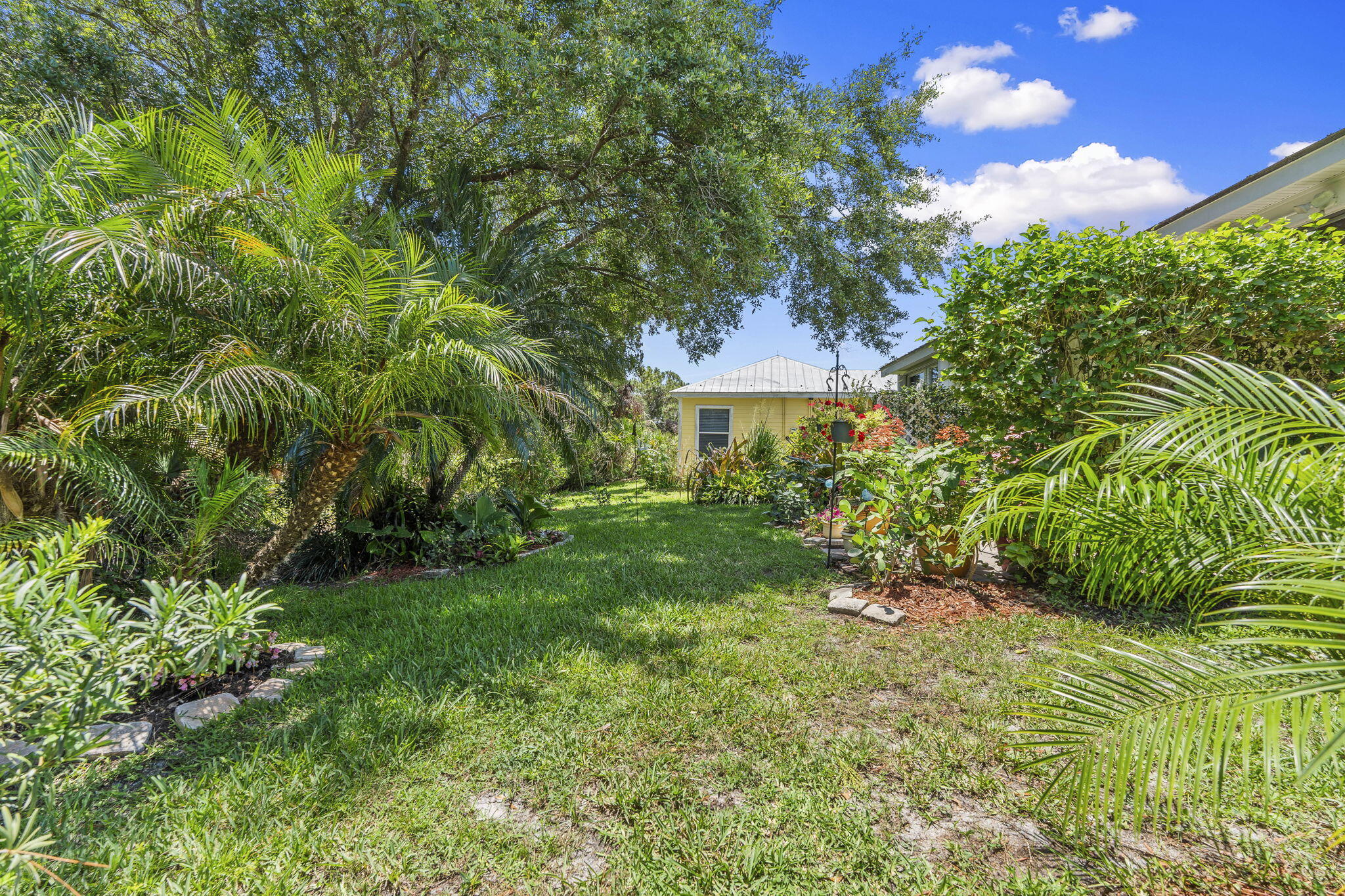 RIVER PLACE ON THE ST LUCIE NO 6 - Residential
