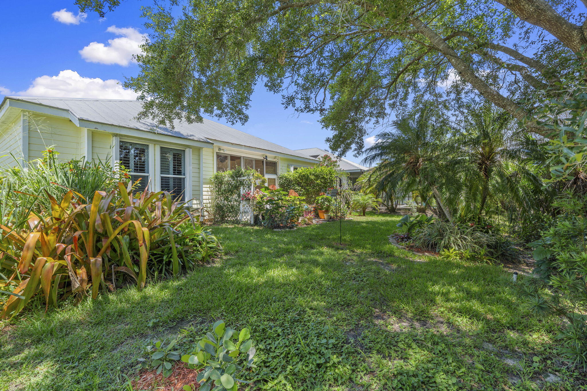 RIVER PLACE ON THE ST LUCIE NO 6 - Residential