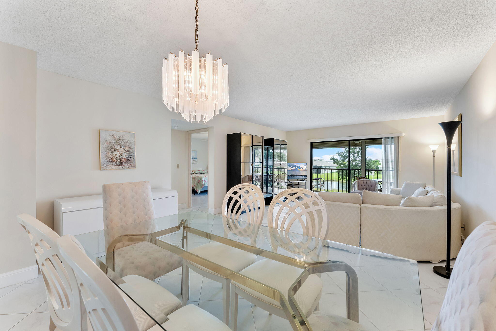 HUNTINGTON LAKES SEC FIVE CONDOS - Residential Lease