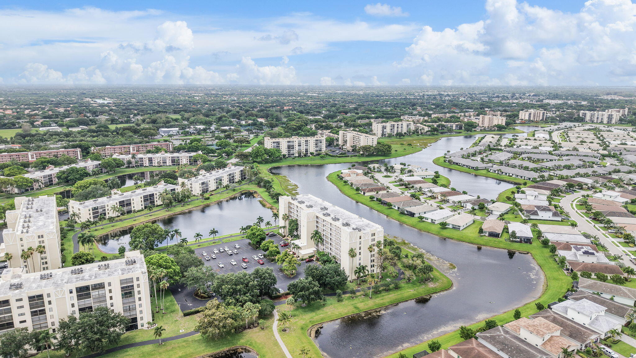 HUNTINGTON LAKES SEC FIVE CONDOS - Residential Lease