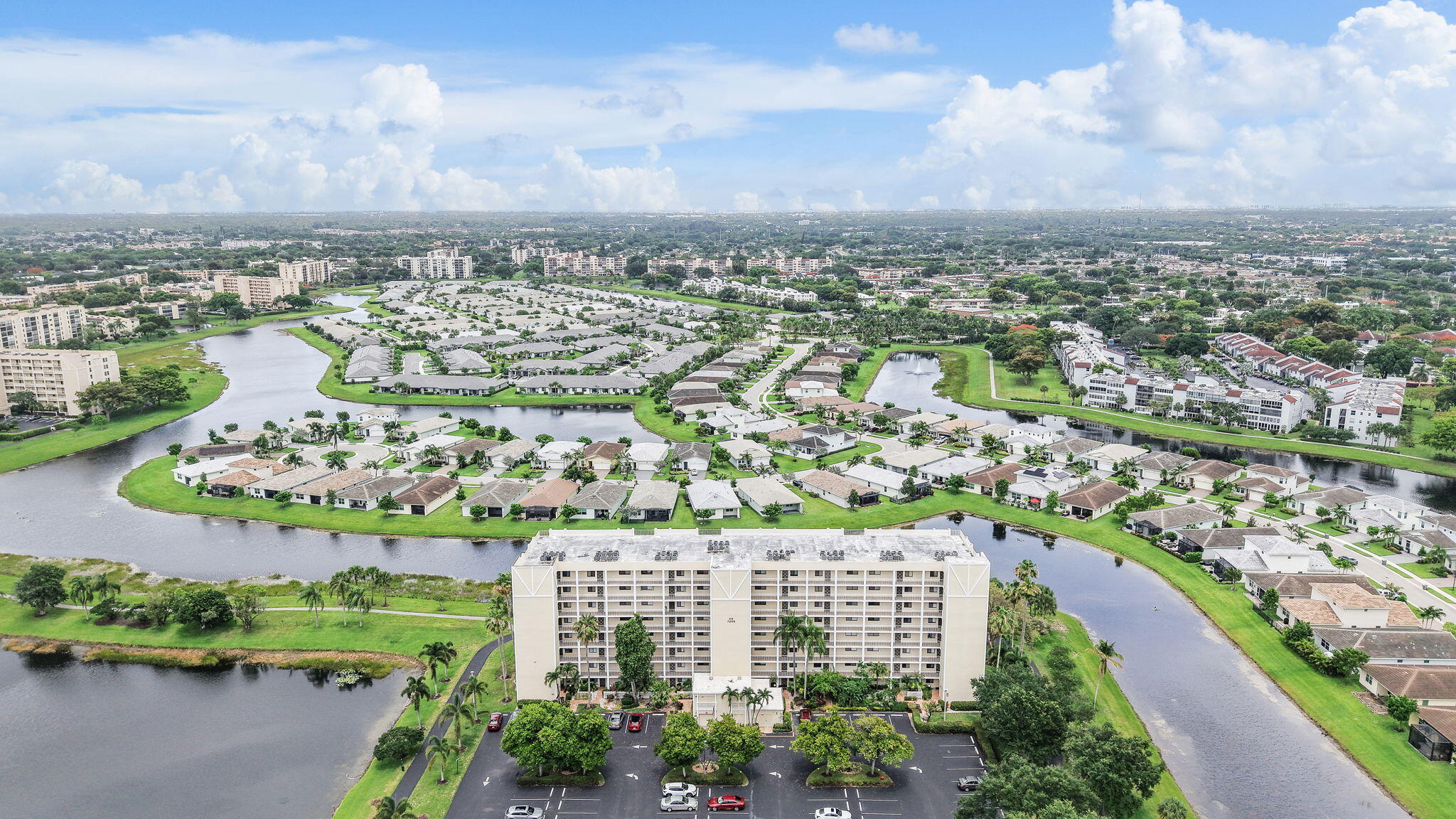 HUNTINGTON LAKES SEC FIVE CONDOS - Residential Lease