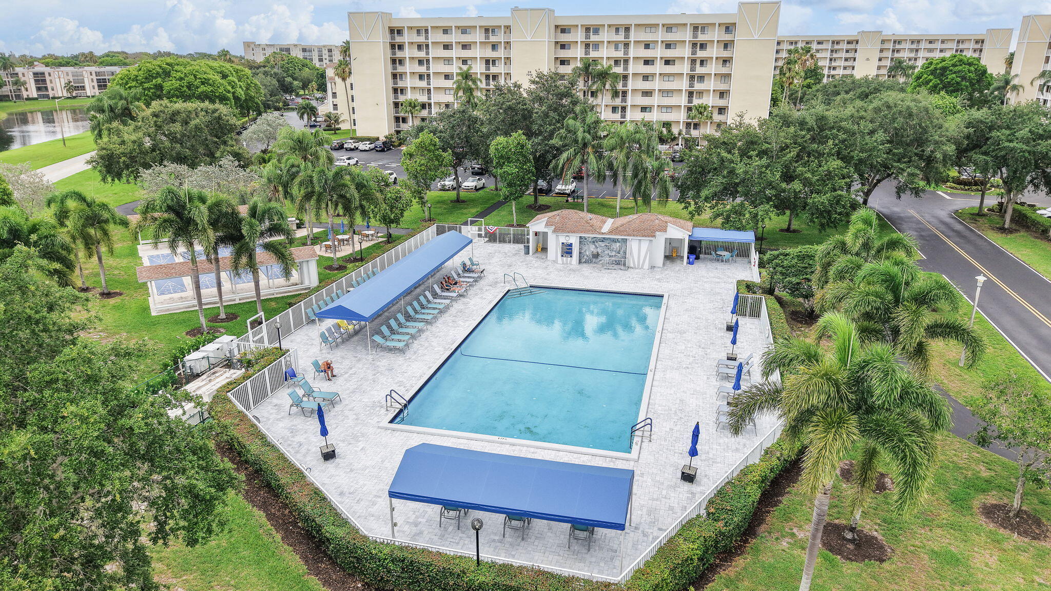 HUNTINGTON LAKES SEC FIVE CONDOS - Residential Lease
