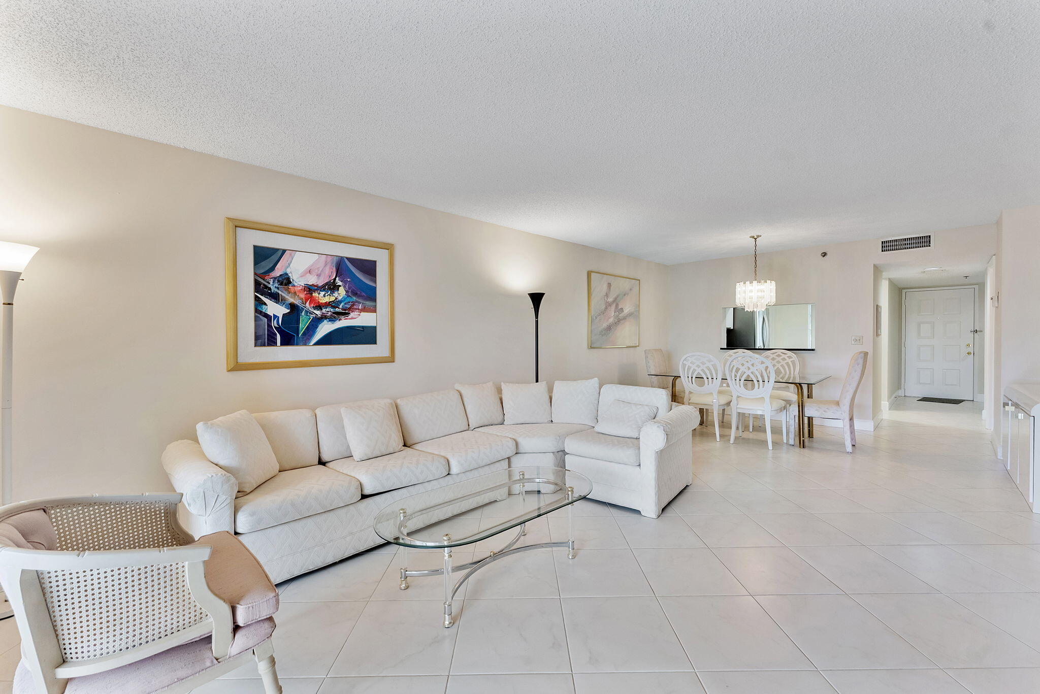 HUNTINGTON LAKES SEC FIVE CONDOS - Residential Lease