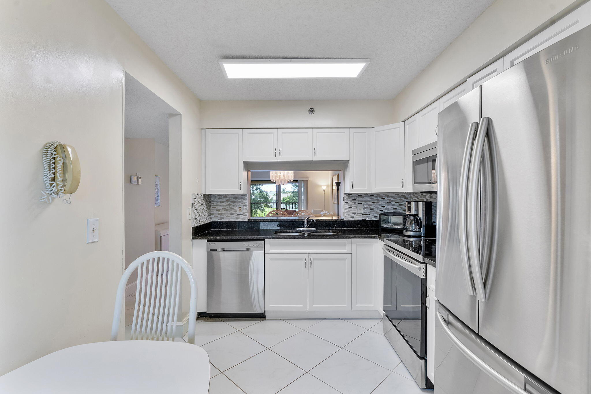 HUNTINGTON LAKES SEC FIVE CONDOS - Residential Lease