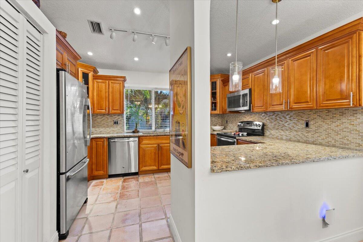 PLUM AT BOCA POINTE CONDOS ONE THRU 15 FILED IN OR - Residential