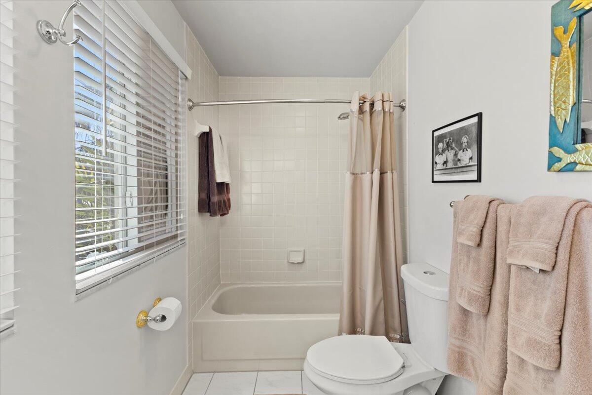 PLUM AT BOCA POINTE CONDOS ONE THRU 15 FILED IN OR - Residential