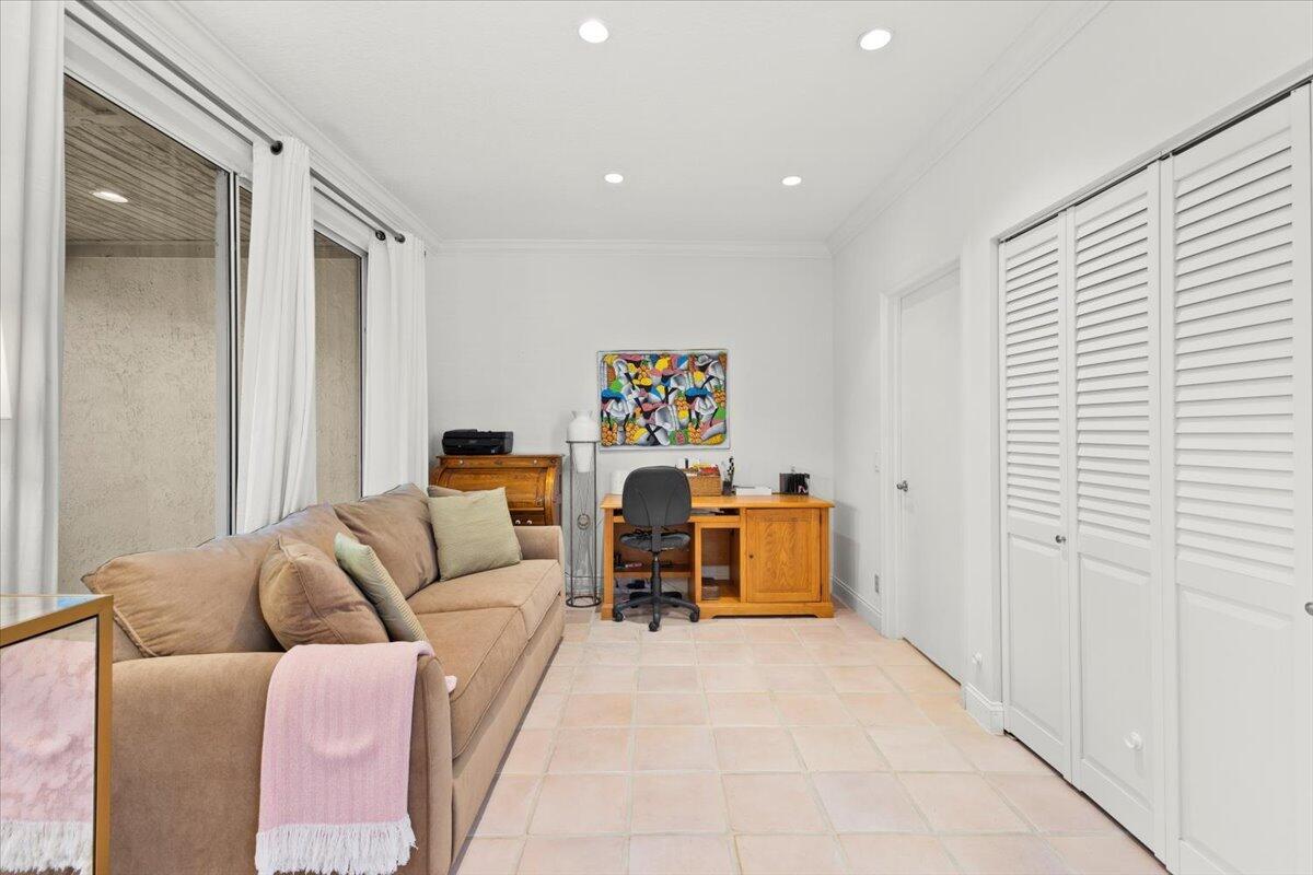PLUM AT BOCA POINTE CONDOS ONE THRU 15 FILED IN OR - Residential