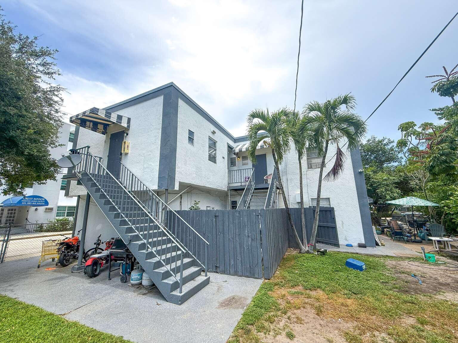 LAKE WORTH TOWN OF - Residential Income