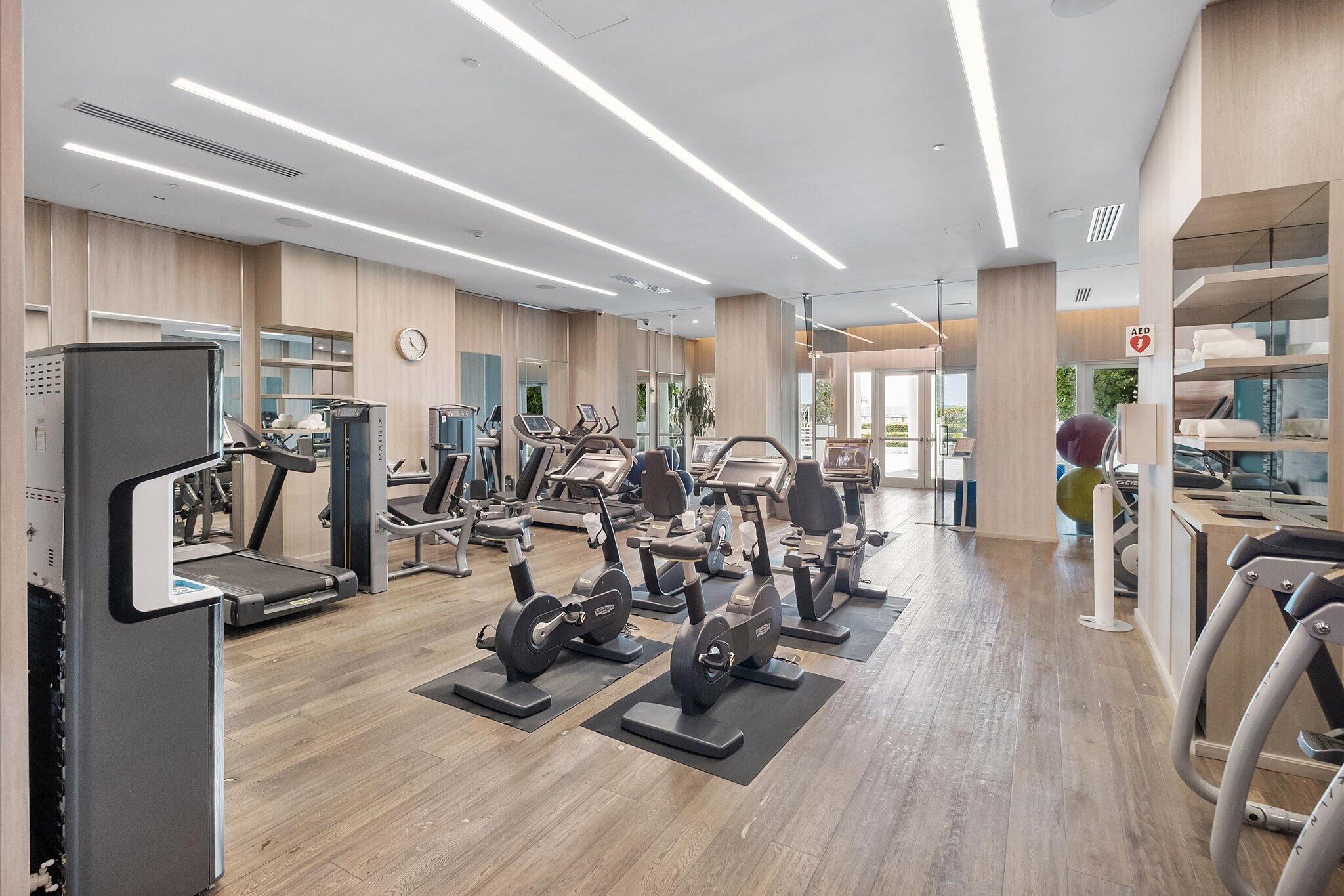 2711 HOLLYWOOD BEACH CONDO - Residential