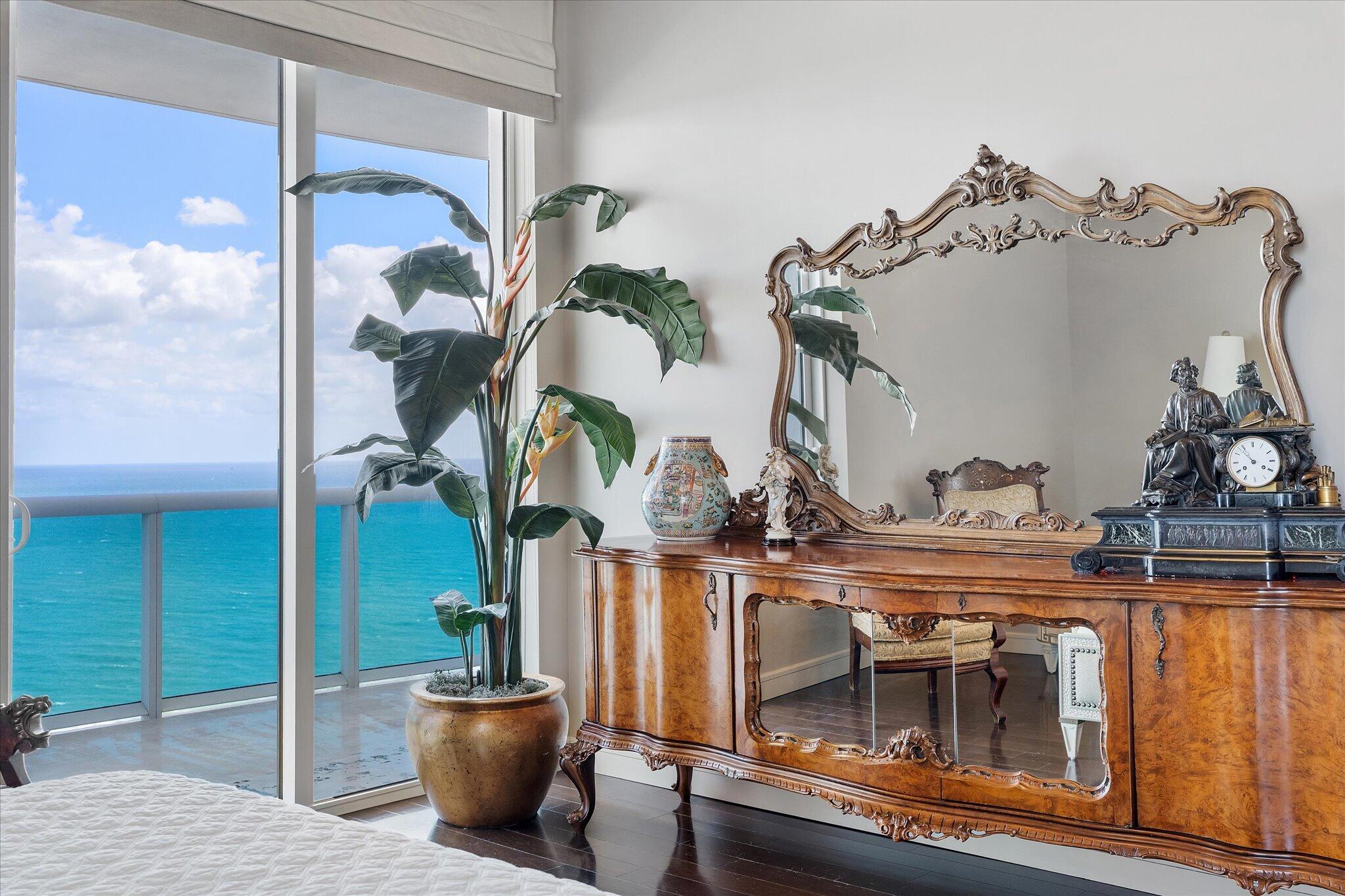 2711 HOLLYWOOD BEACH CONDO - Residential