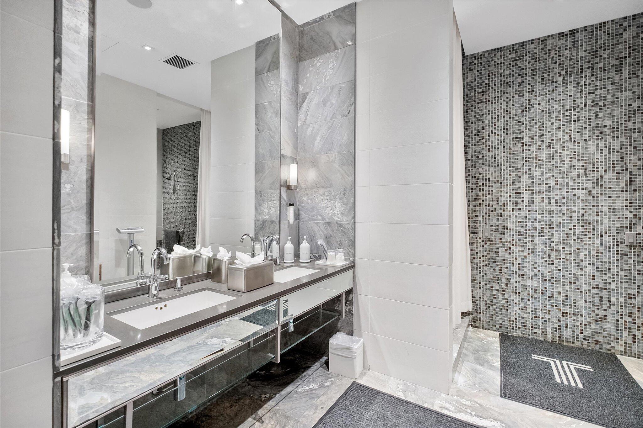 2711 HOLLYWOOD BEACH CONDO - Residential