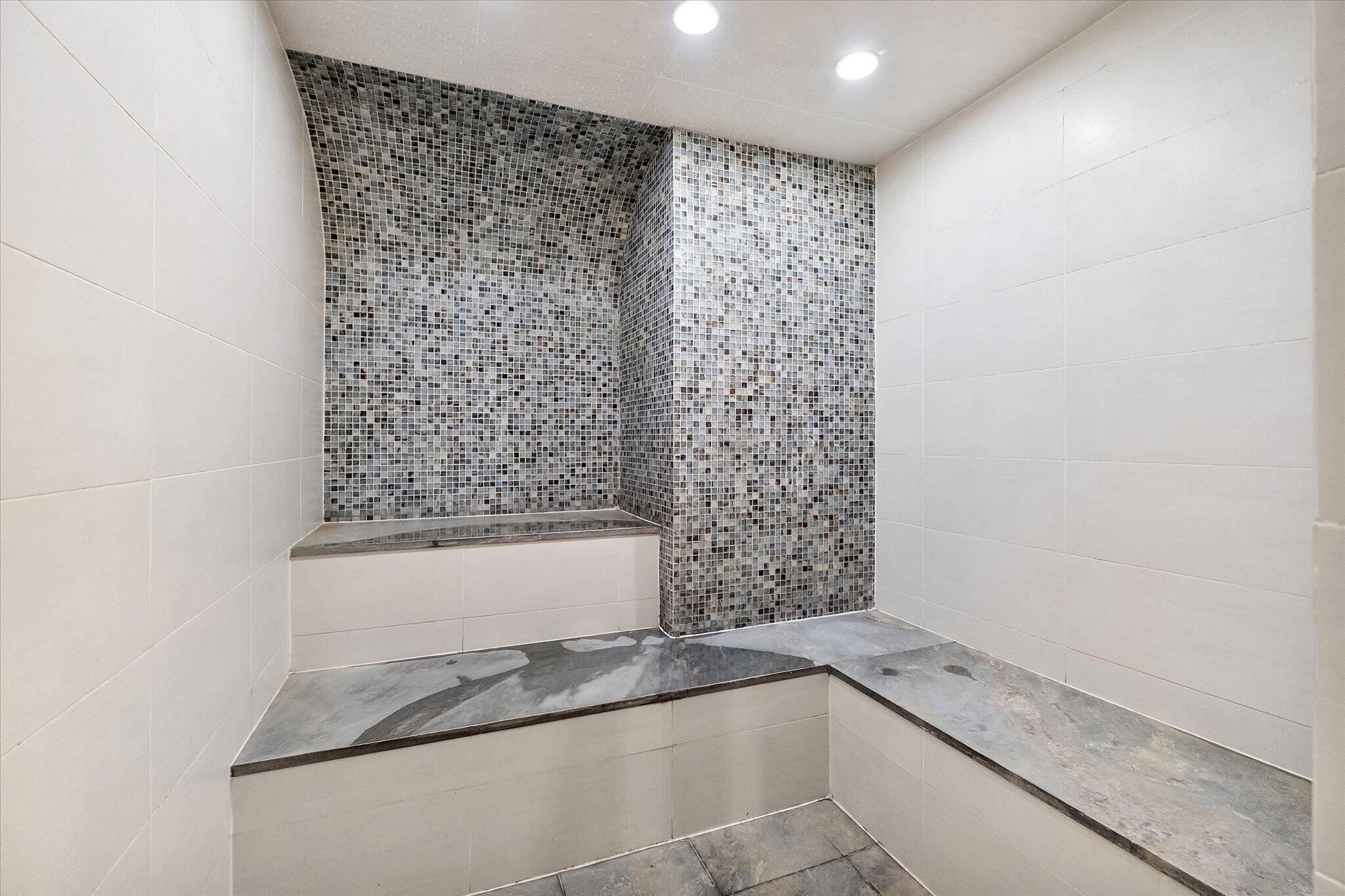 2711 HOLLYWOOD BEACH CONDO - Residential