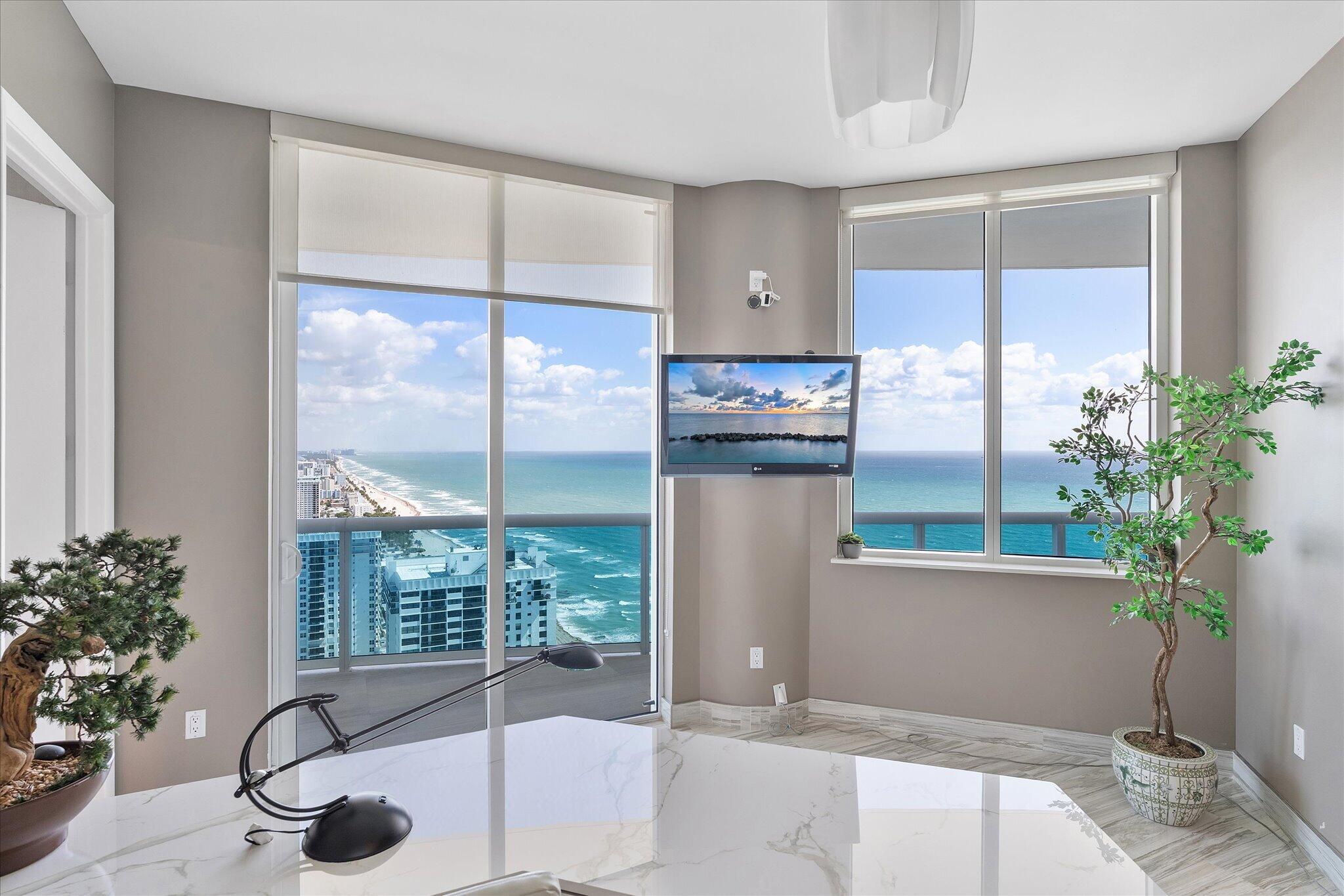 2711 HOLLYWOOD BEACH CONDO - Residential