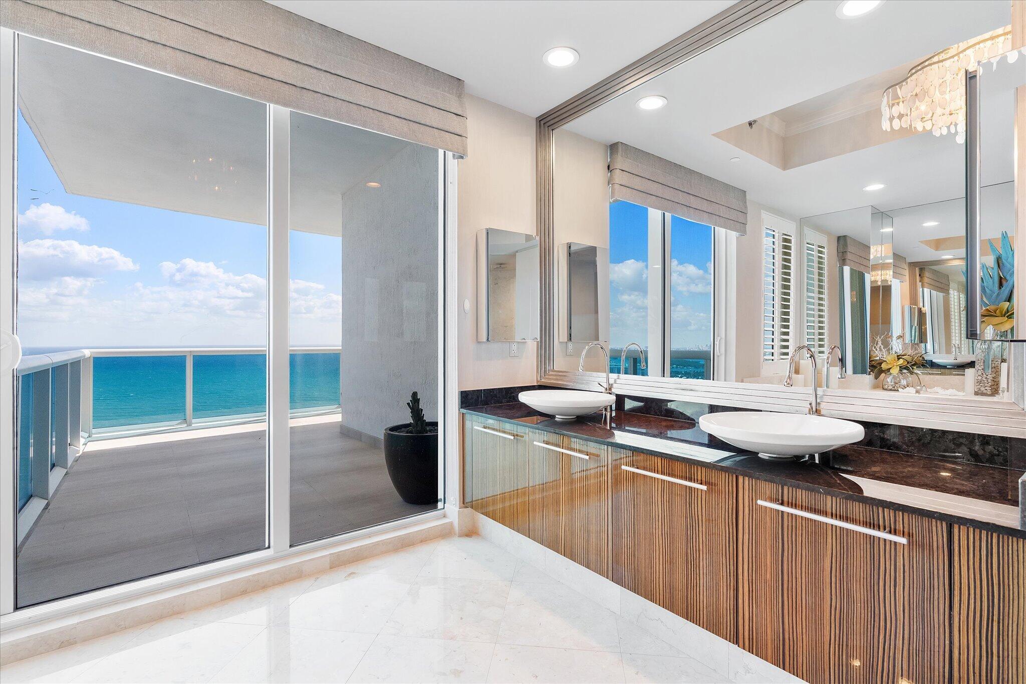 2711 HOLLYWOOD BEACH CONDO - Residential