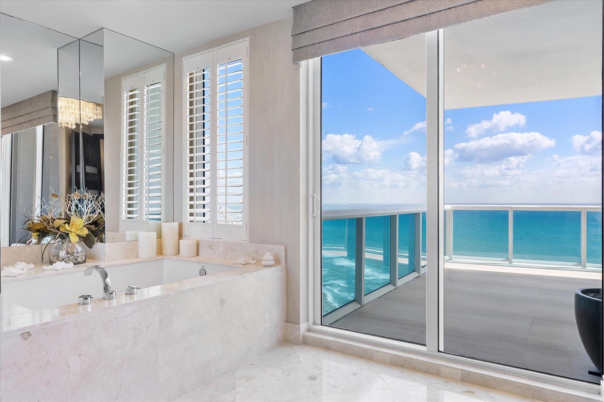 2711 HOLLYWOOD BEACH CONDO - Residential