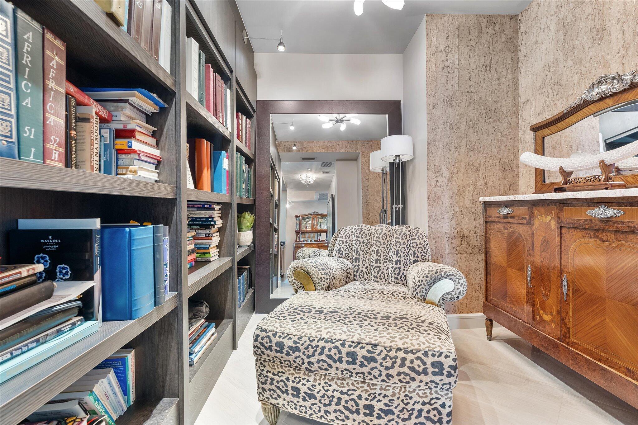 2711 HOLLYWOOD BEACH CONDO - Residential