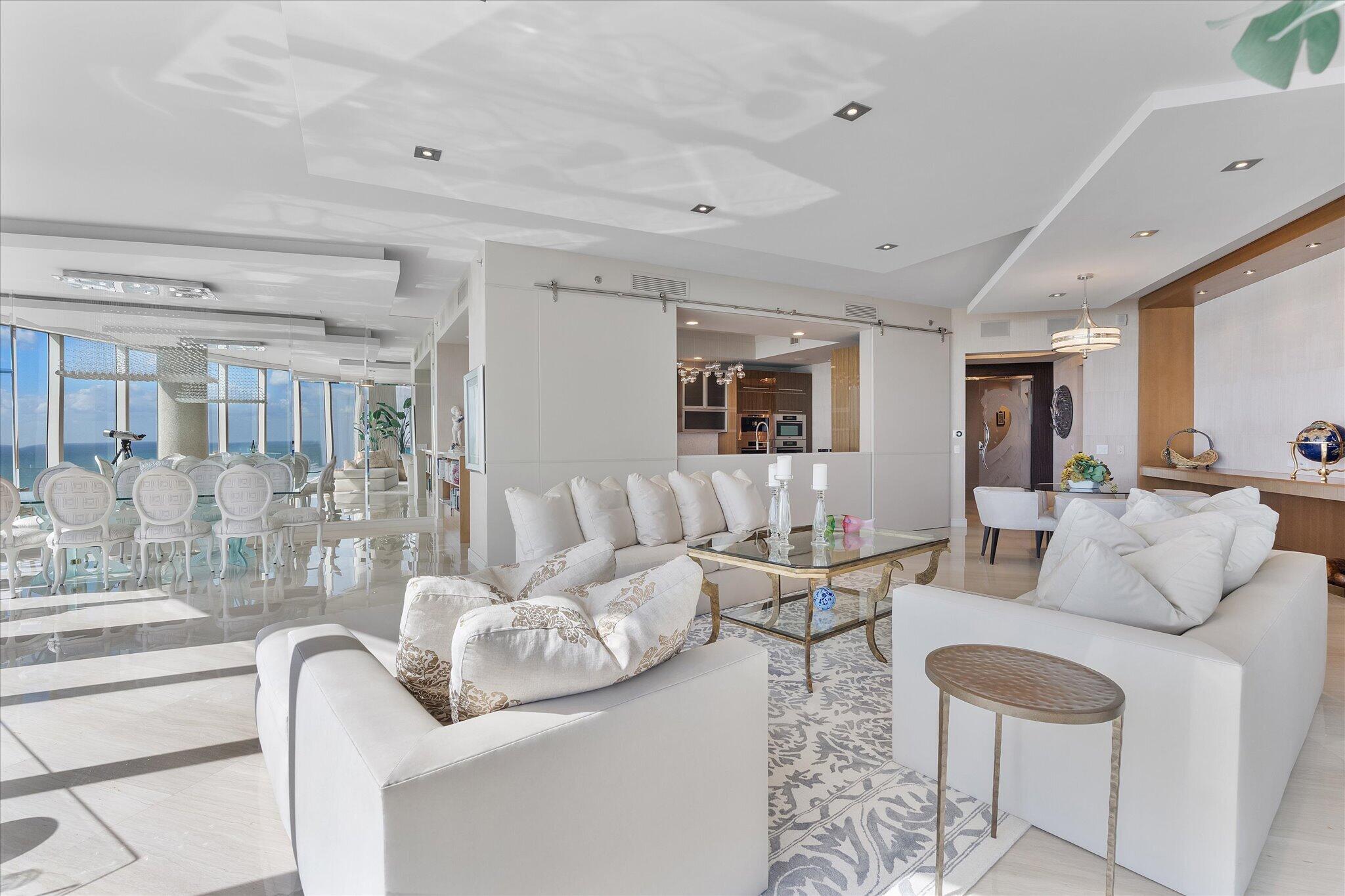 2711 HOLLYWOOD BEACH CONDO - Residential