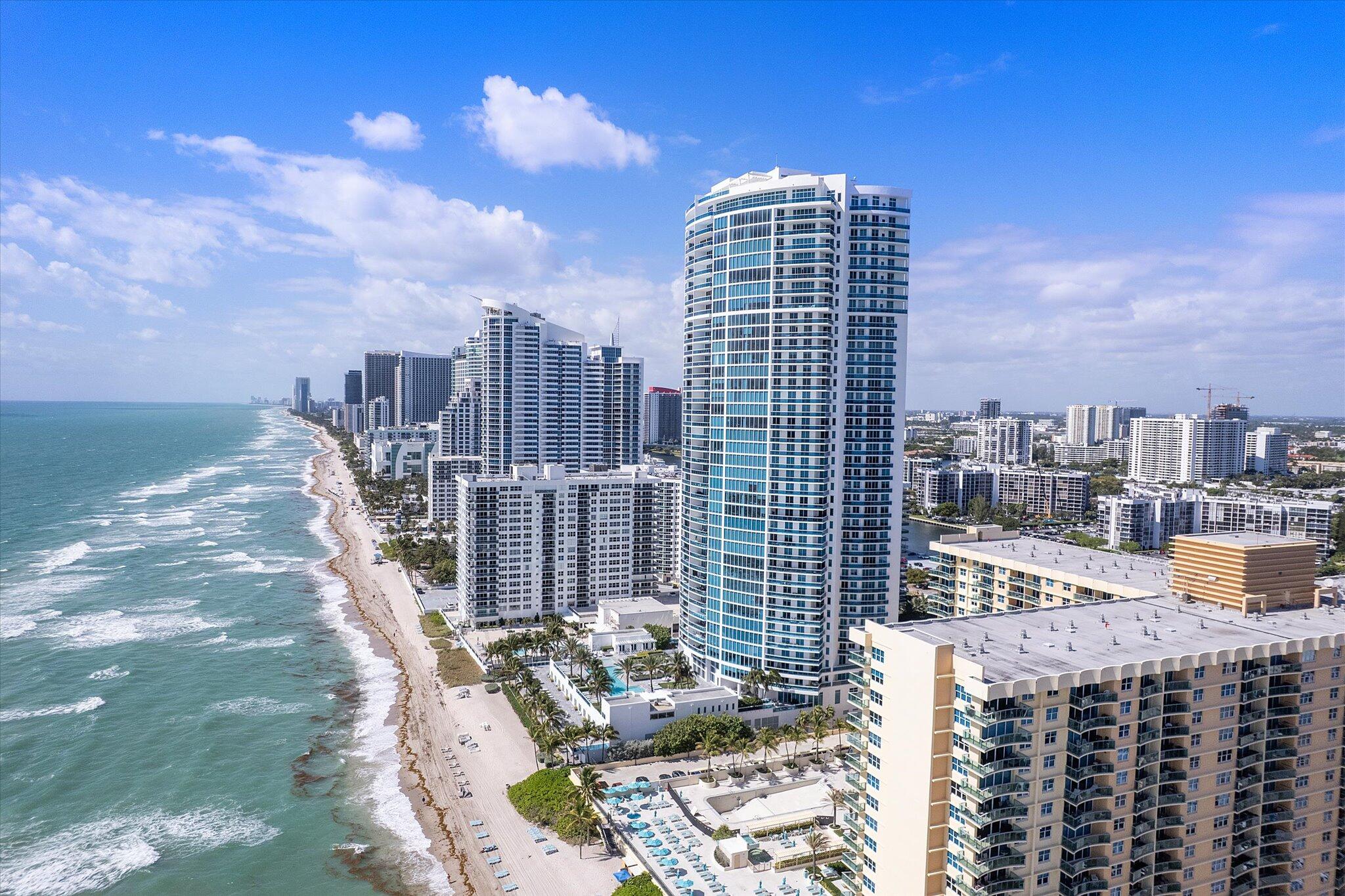 2711 HOLLYWOOD BEACH CONDO - Residential