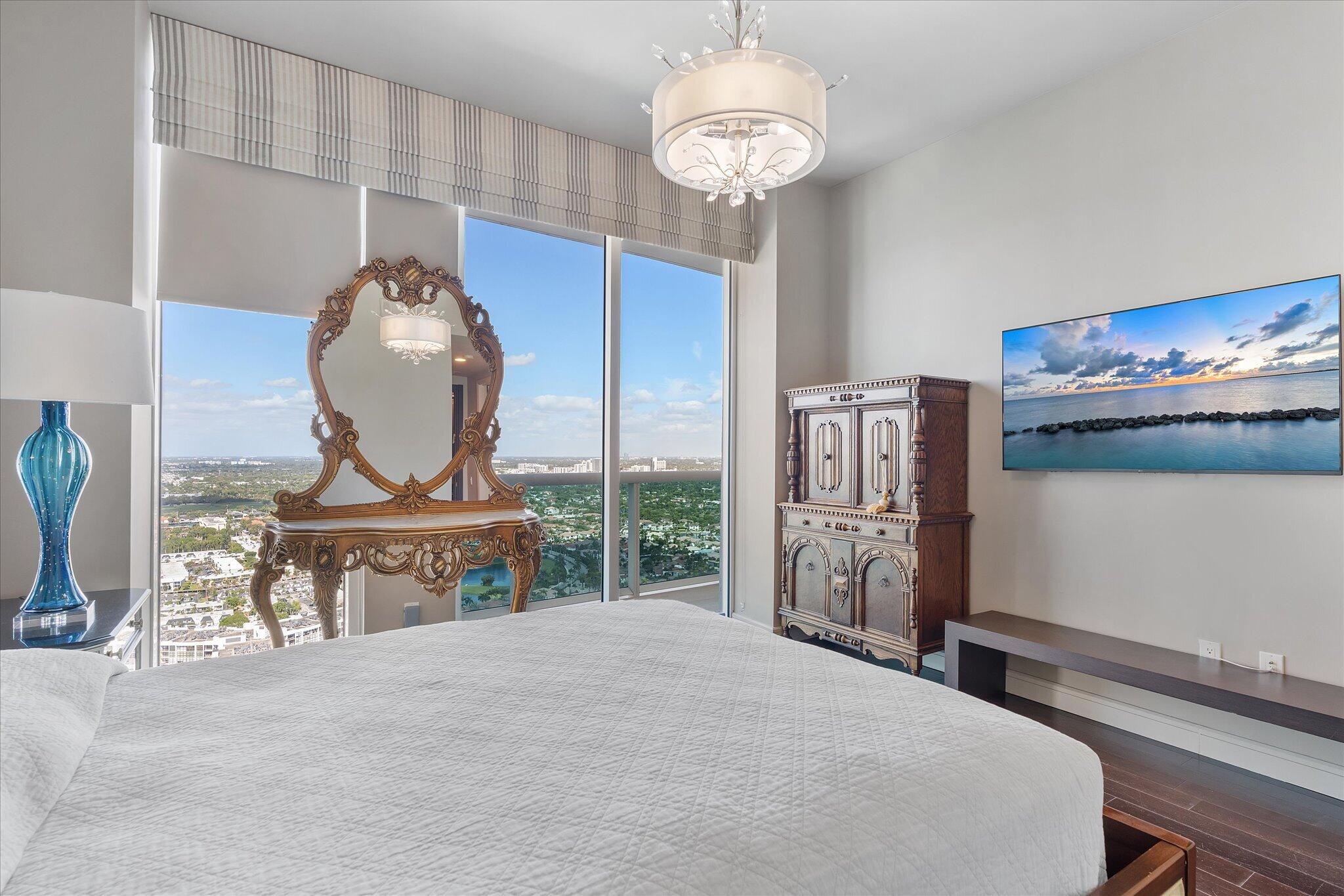 2711 HOLLYWOOD BEACH CONDO - Residential