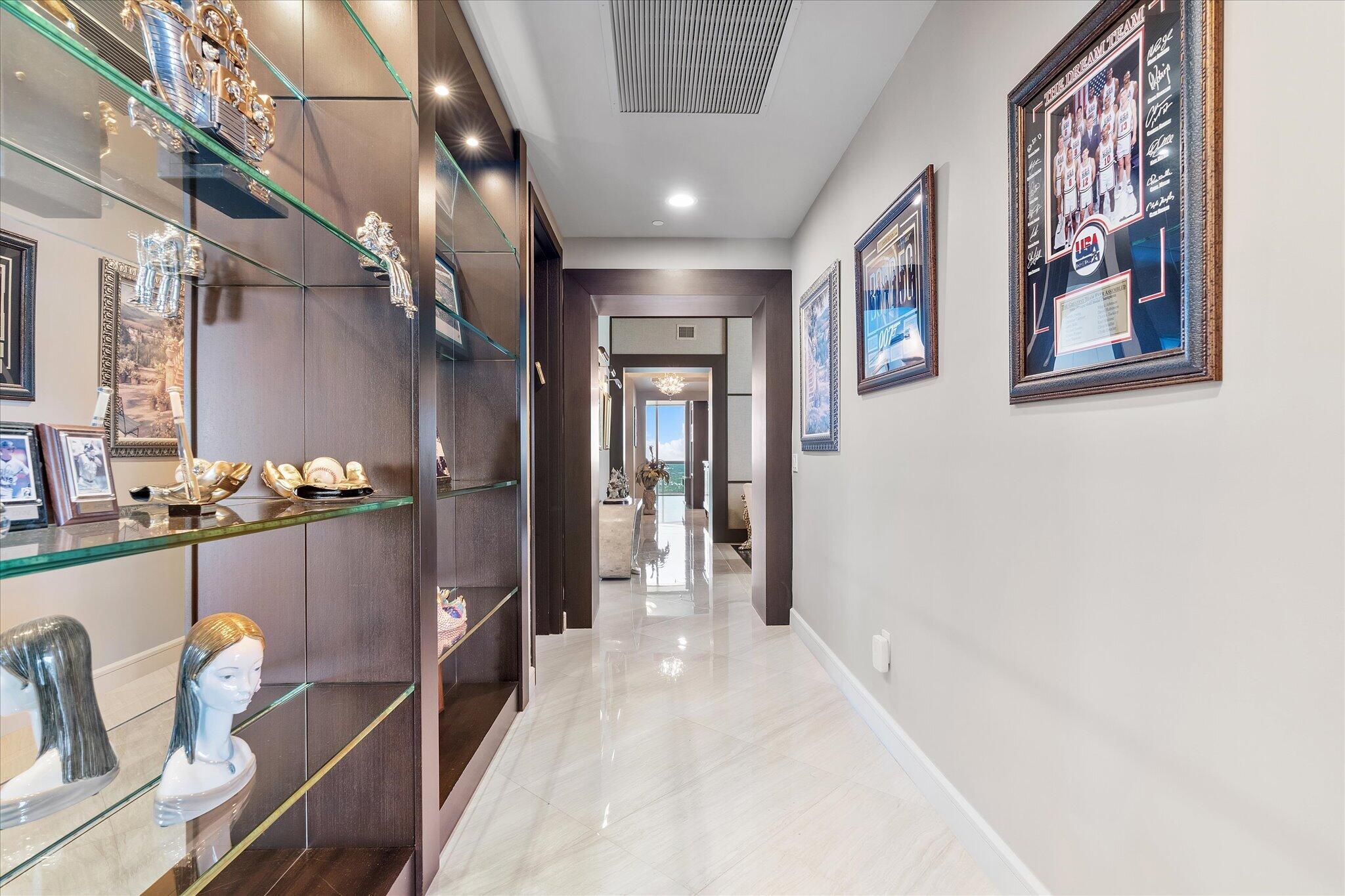 2711 HOLLYWOOD BEACH CONDO - Residential