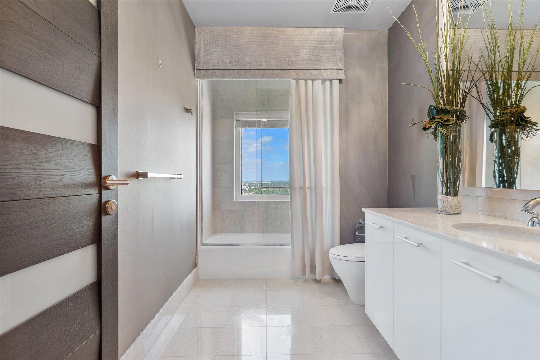 2711 HOLLYWOOD BEACH CONDO - Residential