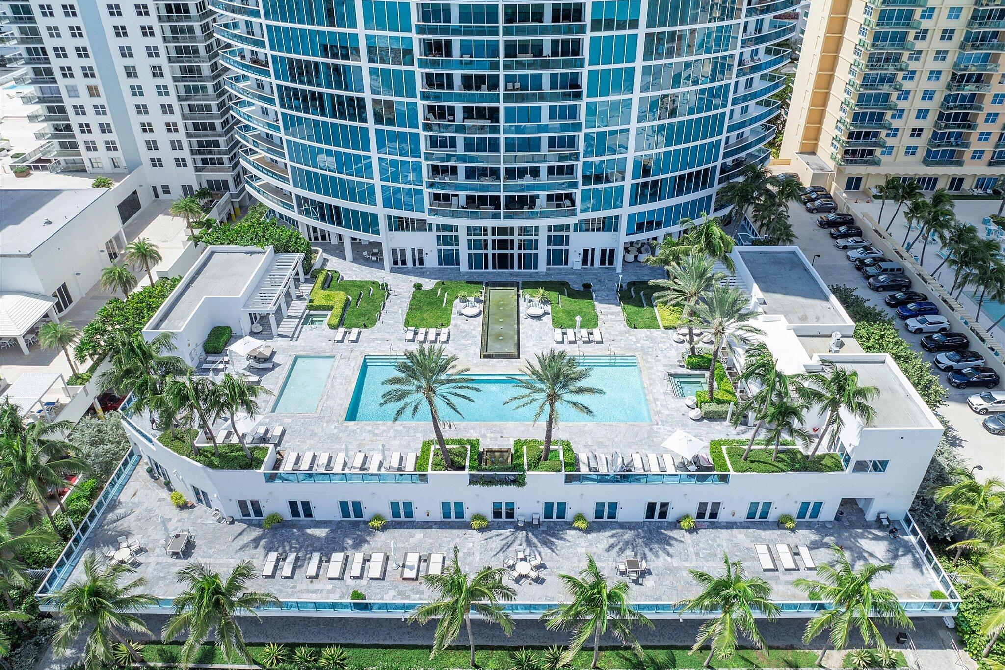 2711 HOLLYWOOD BEACH CONDO - Residential