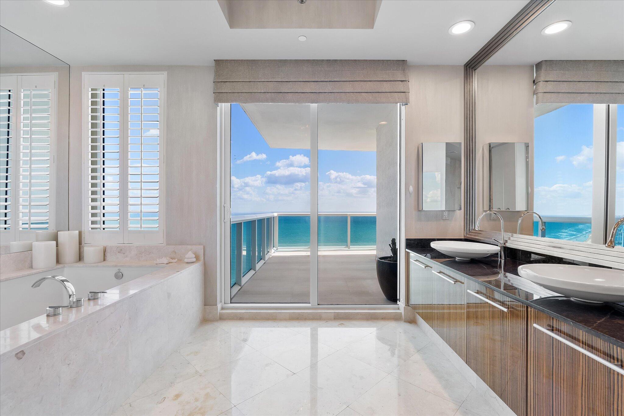 2711 HOLLYWOOD BEACH CONDO - Residential