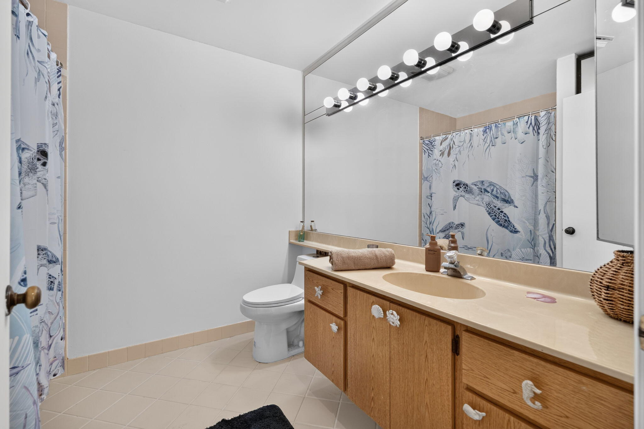 RIVER - Residential Lease