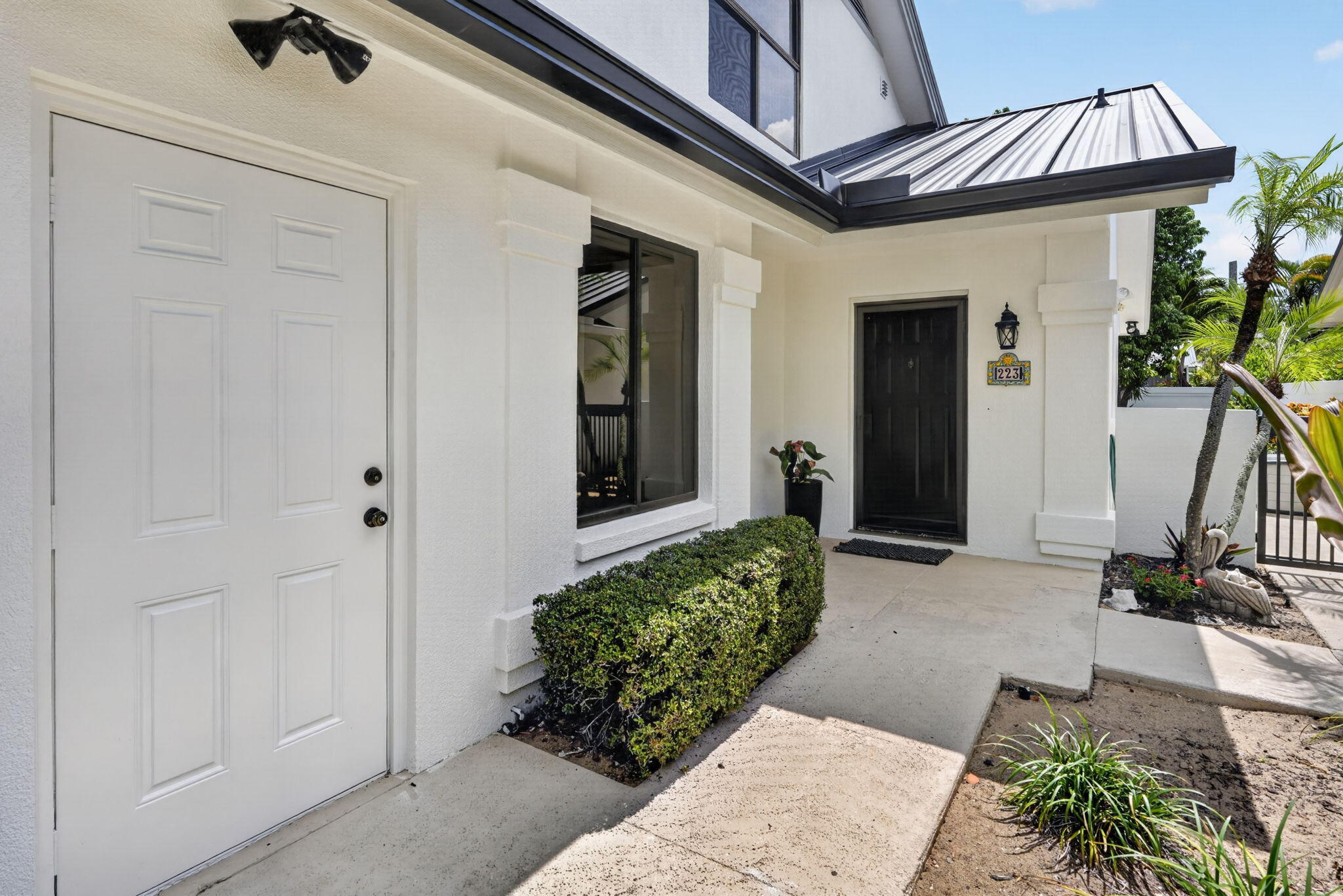 RIVER - Residential Lease