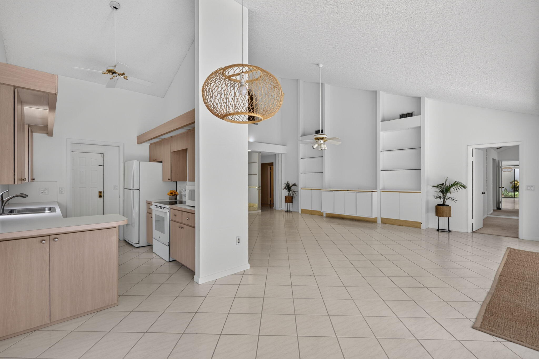 RIVER - Residential Lease