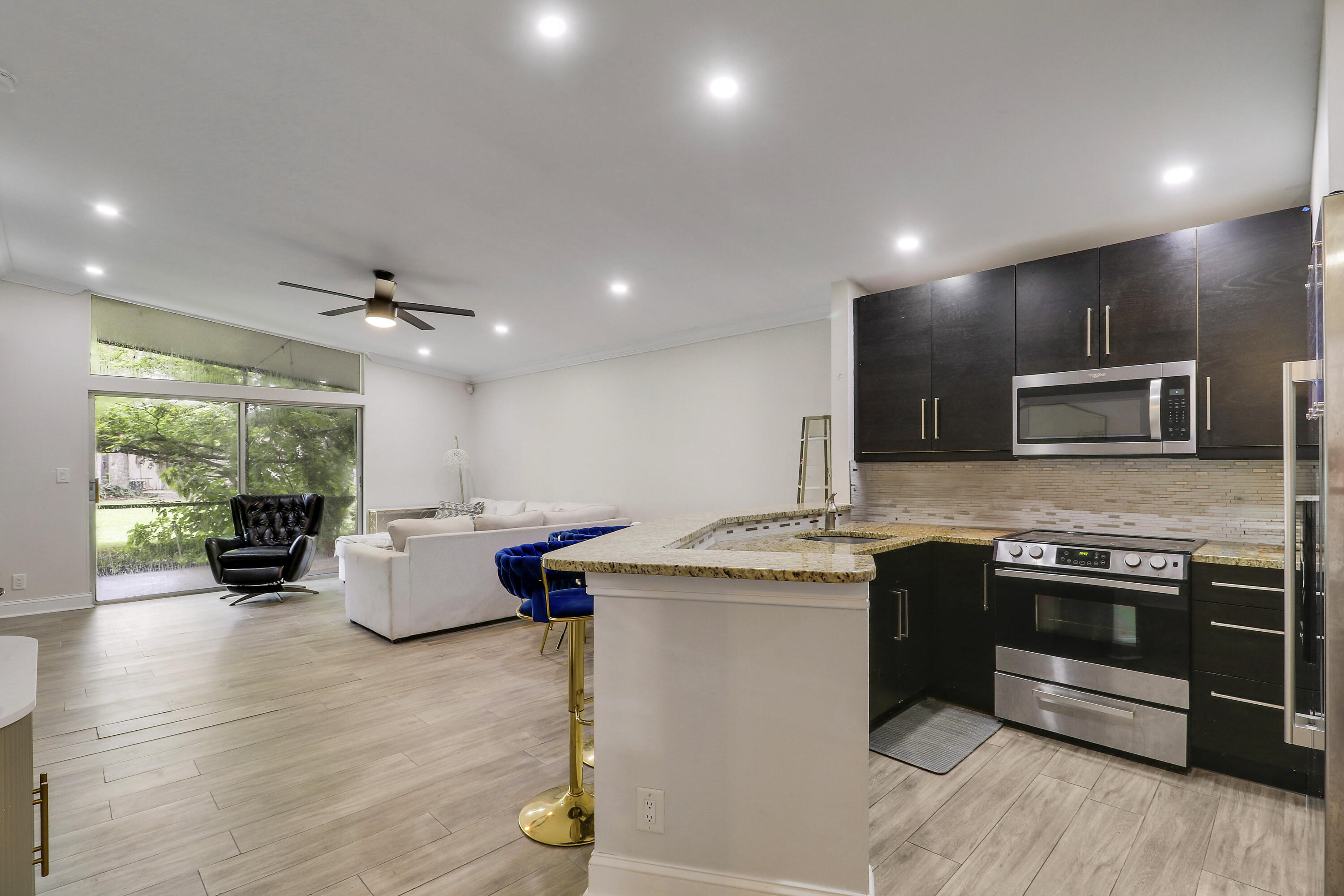 TIMBERWALK SEC 1 - Residential Lease