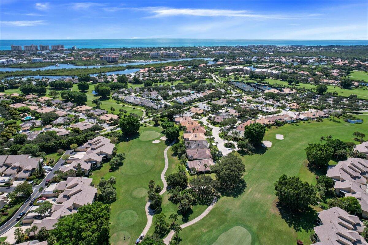 GREENS CAY OF JONATHANS LANDING - Residential