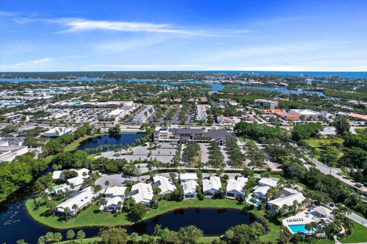 GREENS CAY OF JONATHANS LANDING - Residential